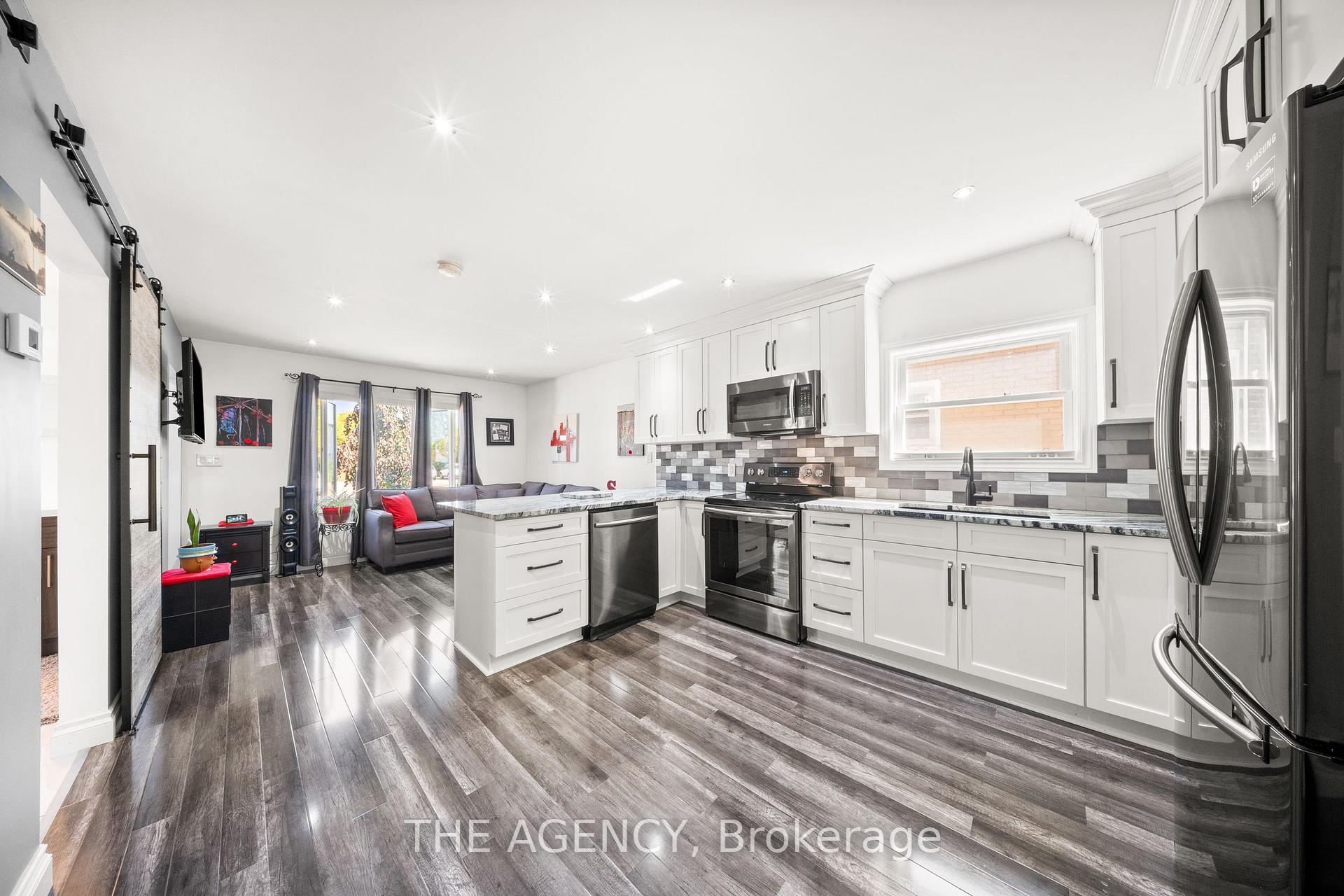 Photo 9 of 291 Maple Avenue, Kitchener — HOMEH