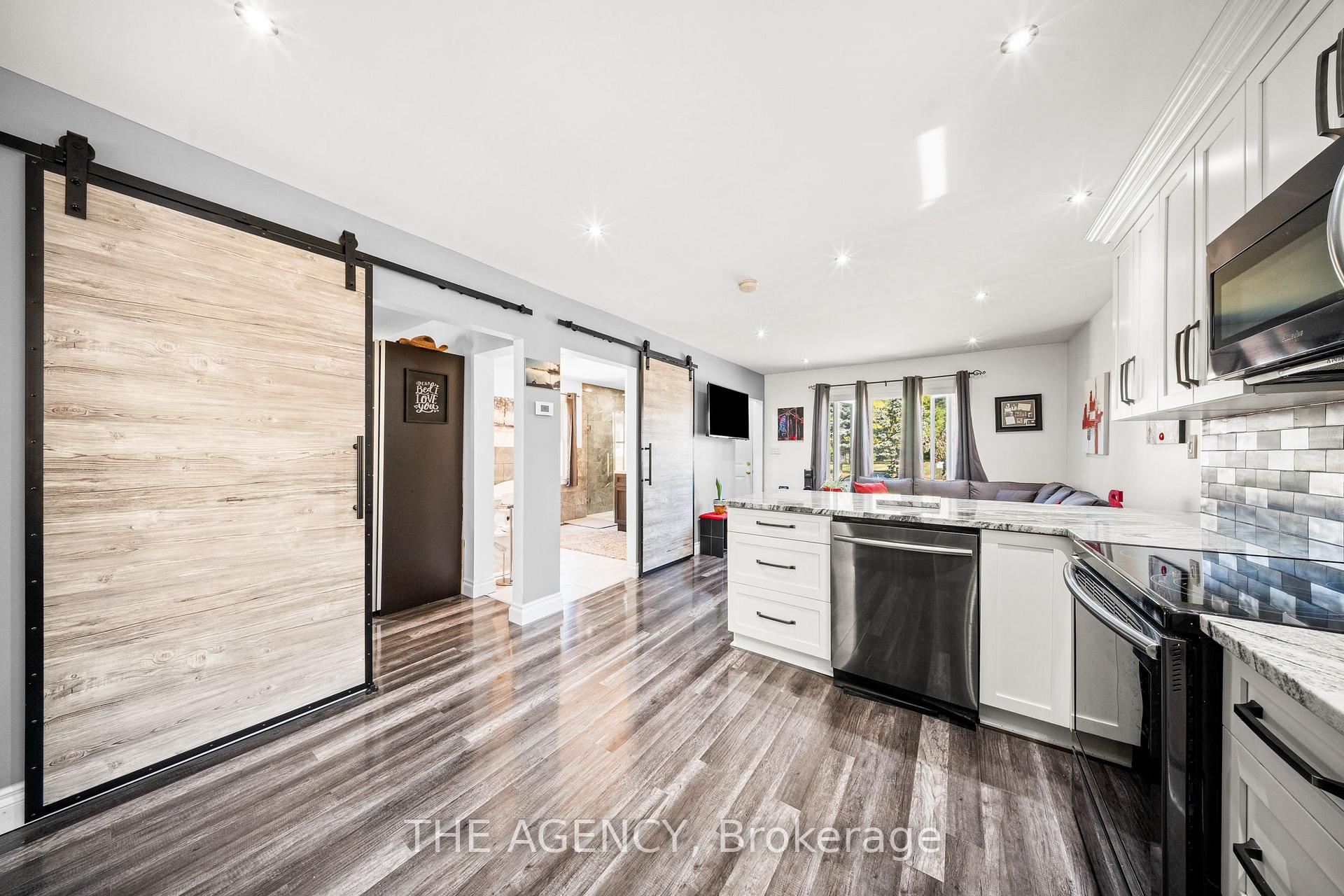 Photo 11 of 291 Maple Avenue, Kitchener — HOMEH