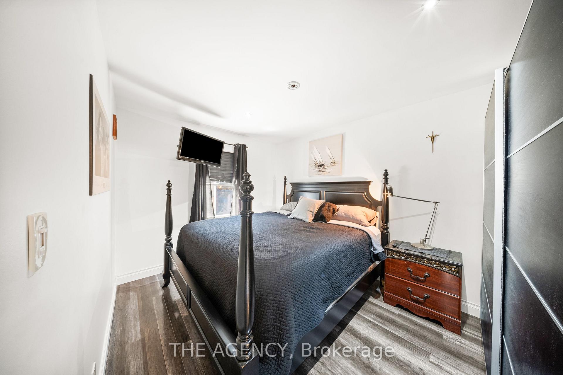 Photo 16 of 291 Maple Avenue, Kitchener — HOMEH