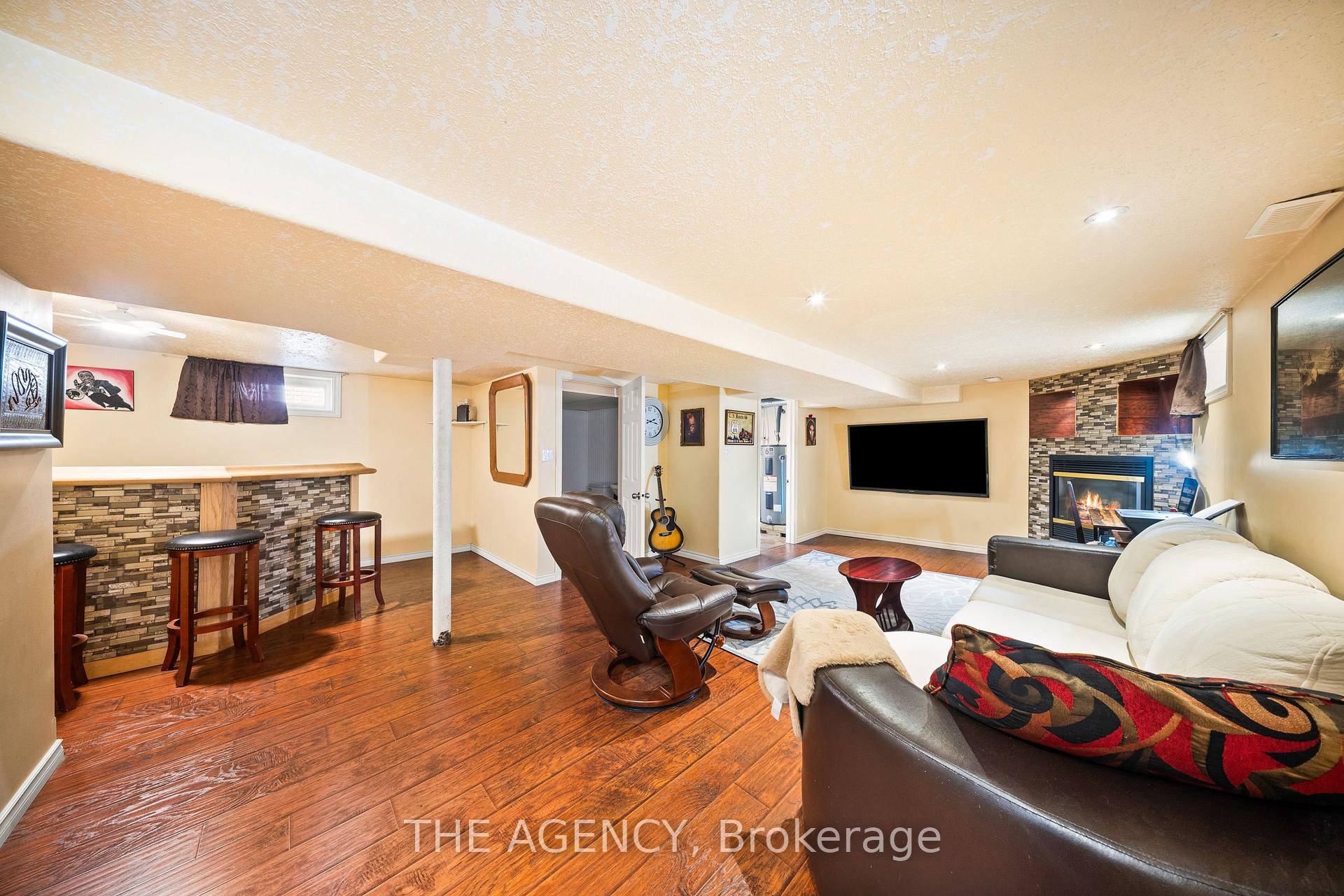 Photo 23 of 291 Maple Avenue, Kitchener — HOMEH
