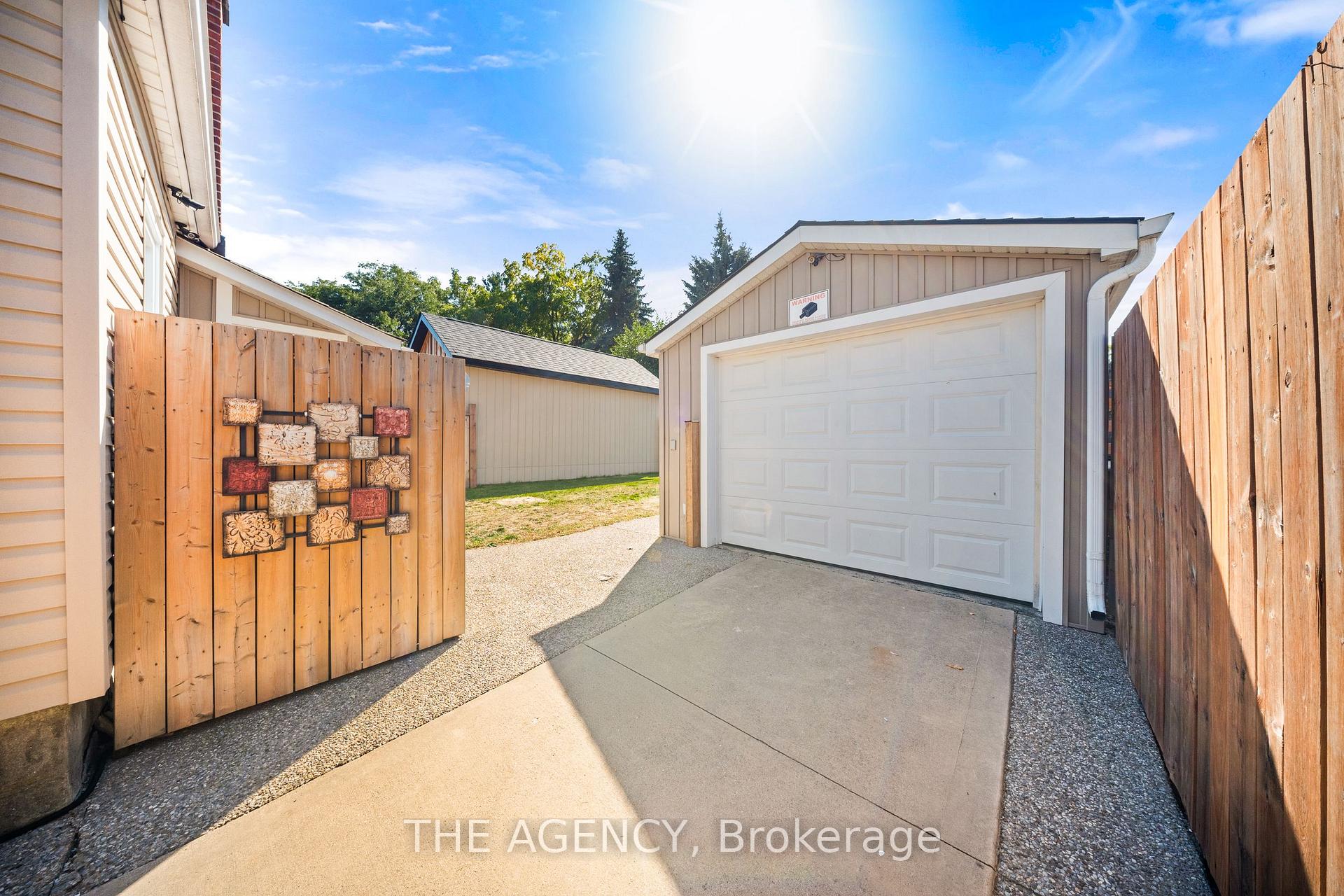 Photo 36 of 291 Maple Avenue, Kitchener — HOMEH