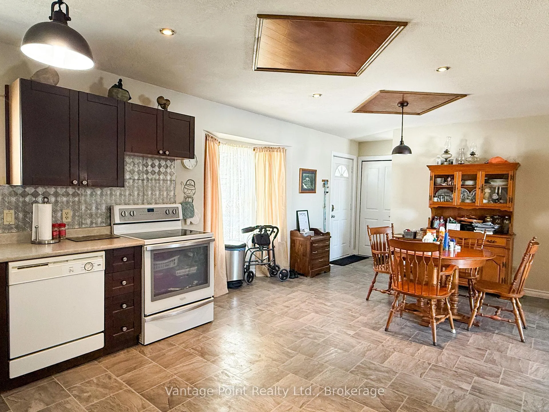 Photo 6 of 22 Frederick Street, Huron East, Brussels — HOMEH