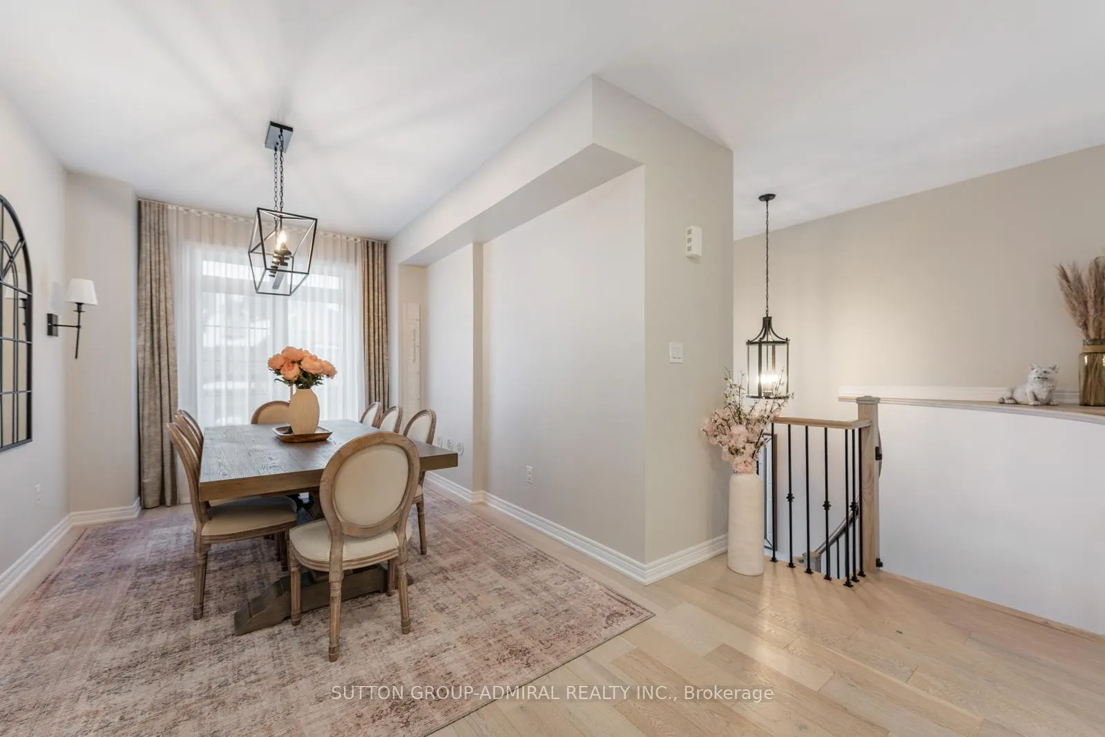 Photo 5 of 5 Millhouse Court, Vaughan, Patterson — HOMEH