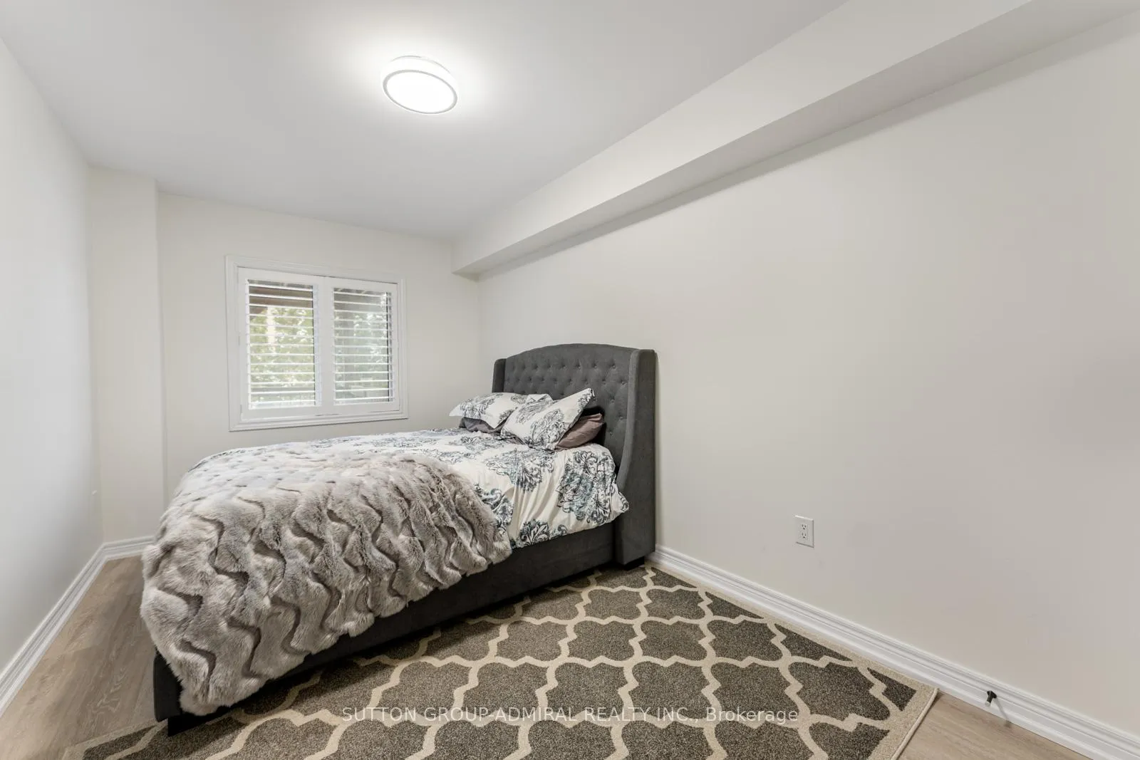 Photo 38 of 5 Millhouse Court, Vaughan, Patterson — HOMEH