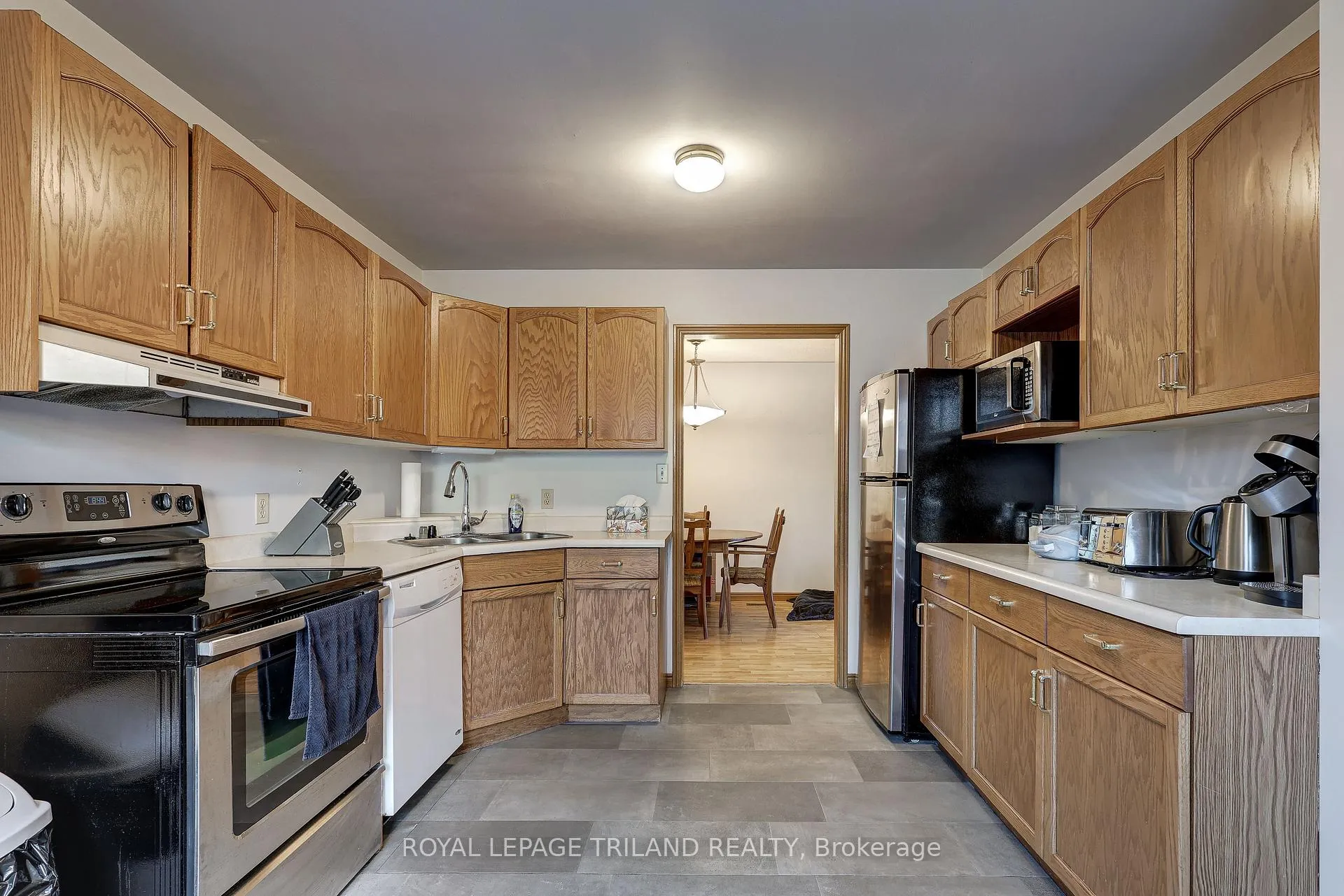 Photo 7 of 378 Highview Drive, St. Thomas — HOMEH