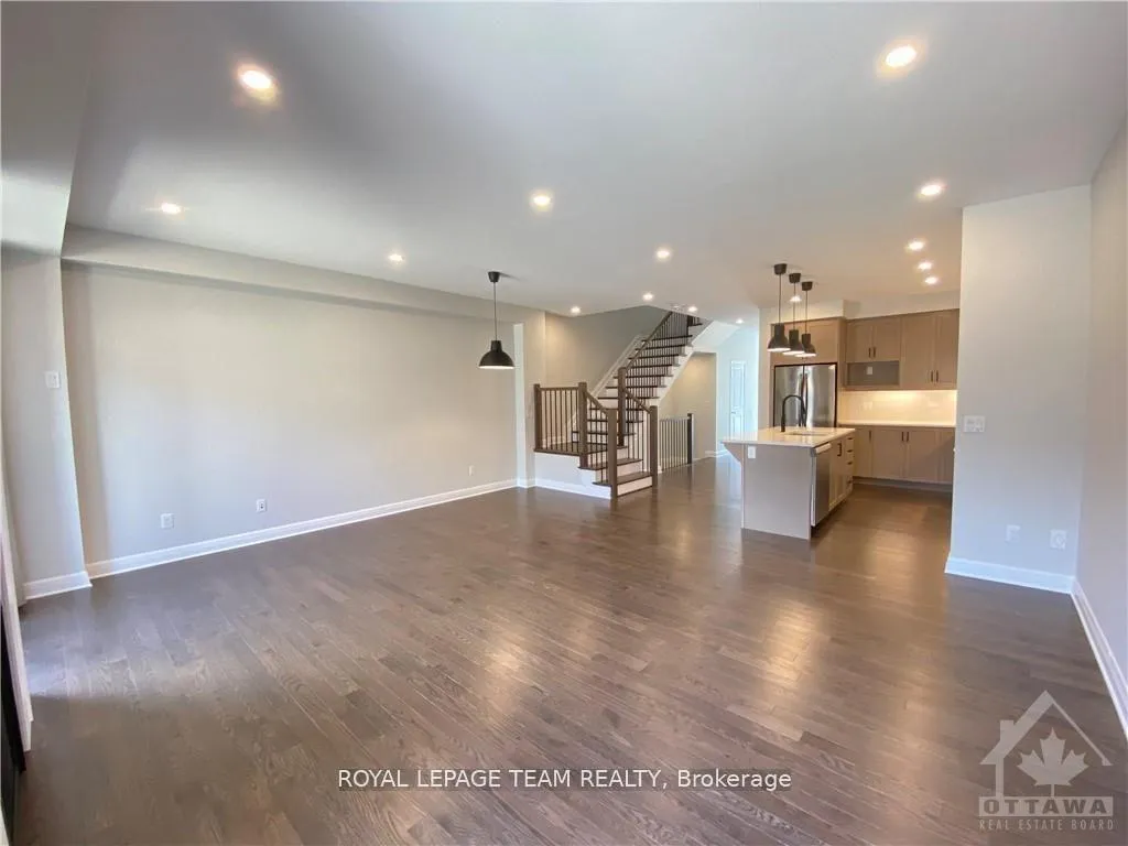Photo 9 of 68 Michael Stoqua Street, Ottawa, CFB Rockcliffe and Area — HOMEH