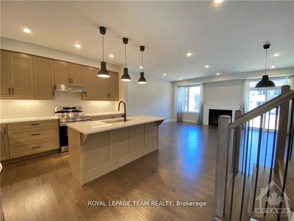 Photo 10 of 68 Michael Stoqua Street, Ottawa, CFB Rockcliffe and Area — HOMEH