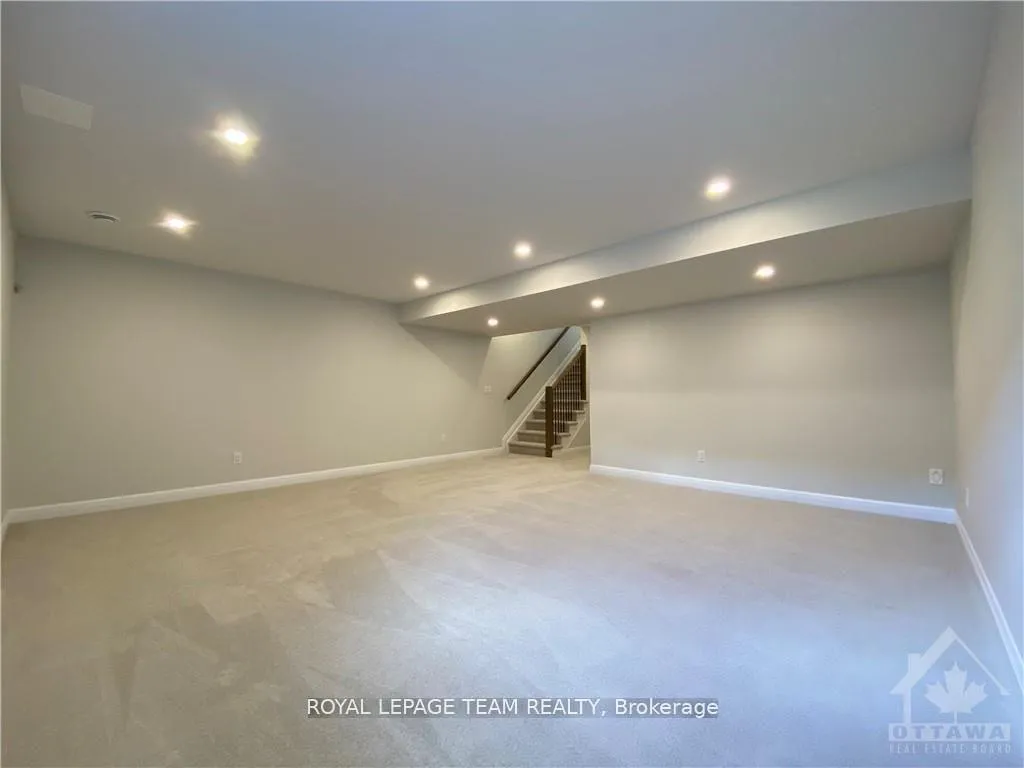 Photo 26 of 68 Michael Stoqua Street, Ottawa, CFB Rockcliffe and Area — HOMEH