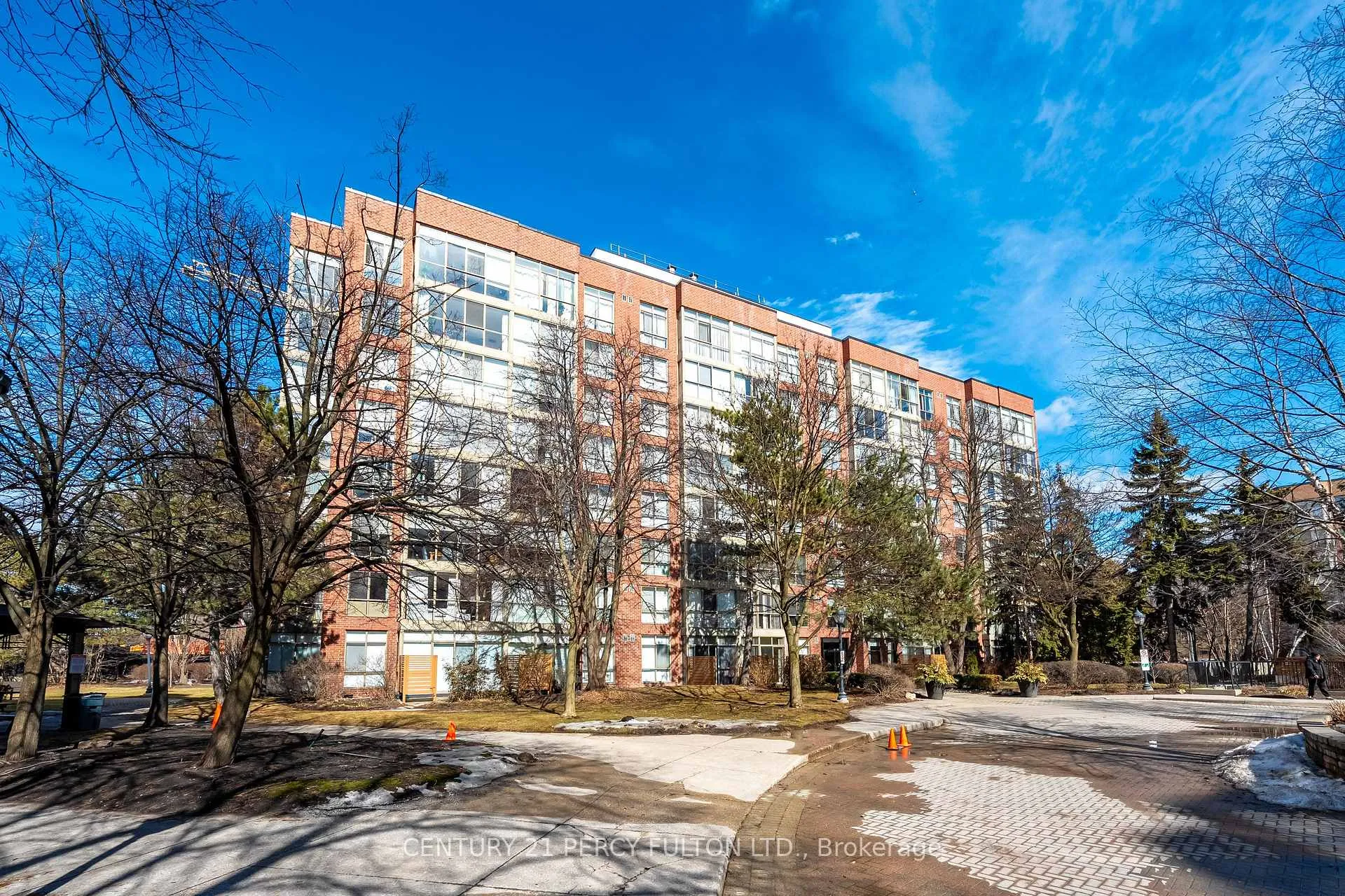 Photo 2 of Unit 655, 24 Southport Street, Toronto, High Park-Swansea — HOMEH