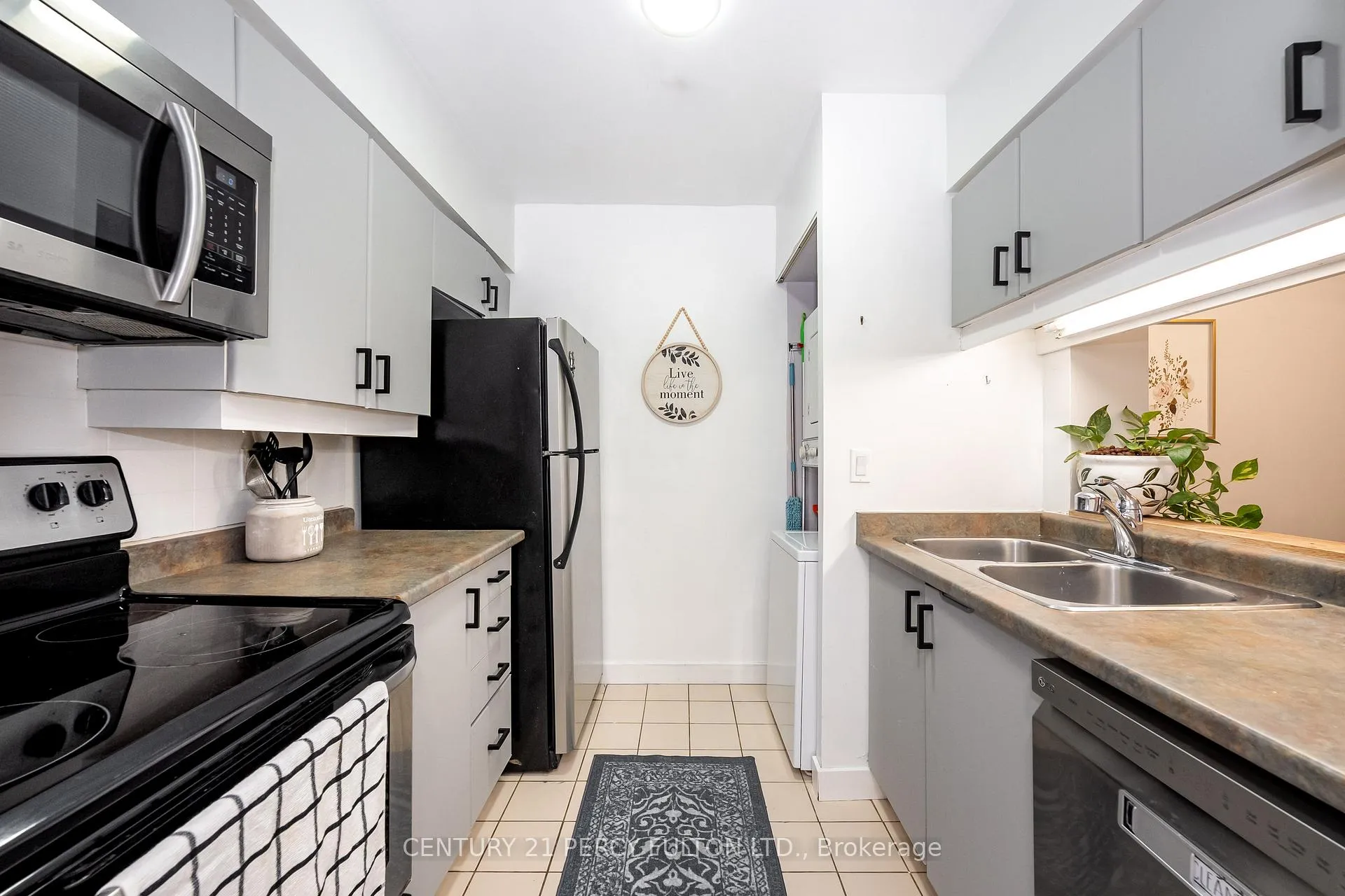 Photo 8 of Unit 655, 24 Southport Street, Toronto, High Park-Swansea — HOMEH