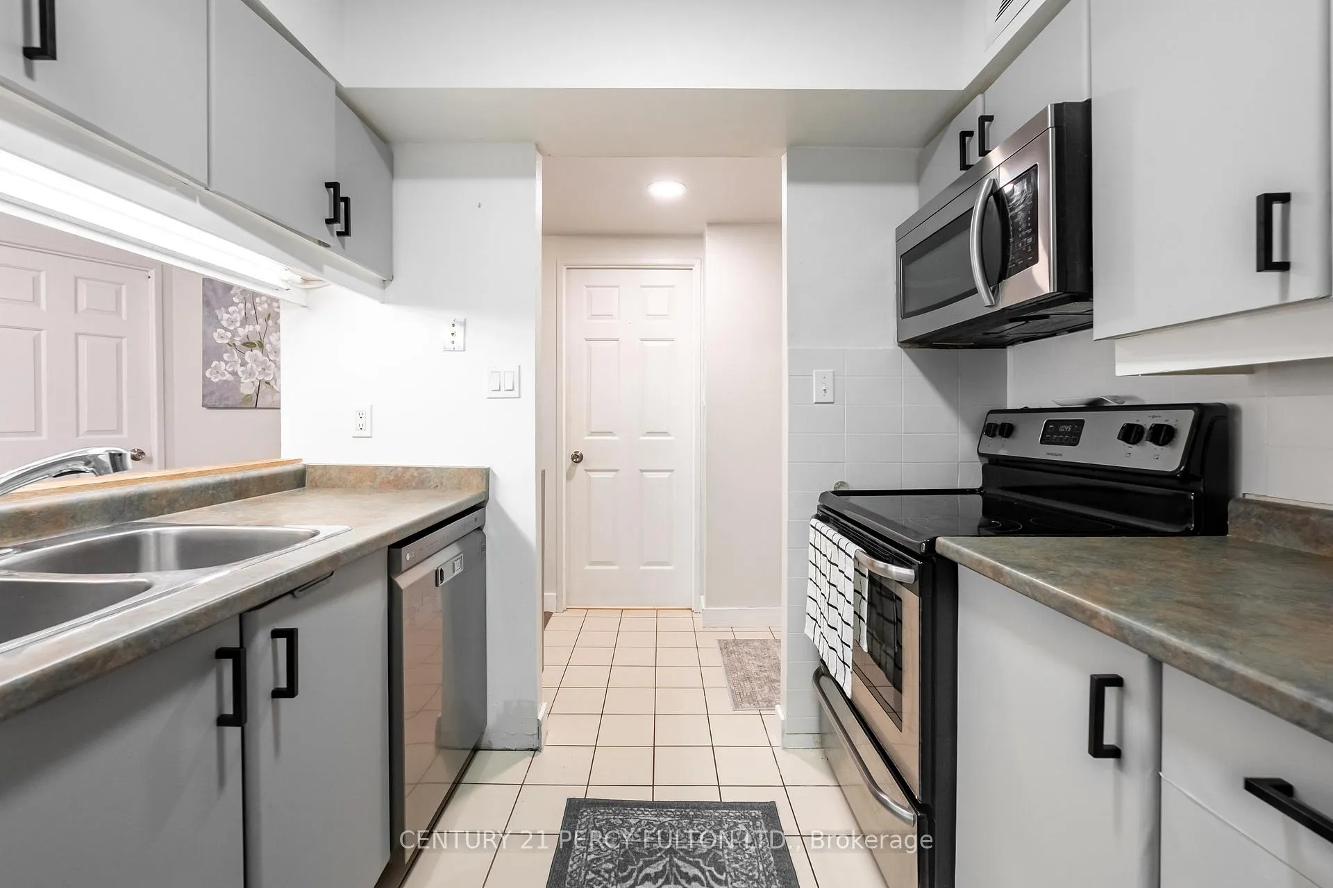 Photo 9 of Unit 655, 24 Southport Street, Toronto, High Park-Swansea — HOMEH