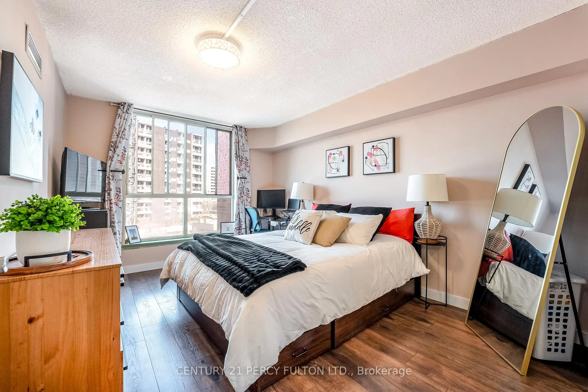 Photo 19 of Unit 655, 24 Southport Street, Toronto, High Park-Swansea — HOMEH