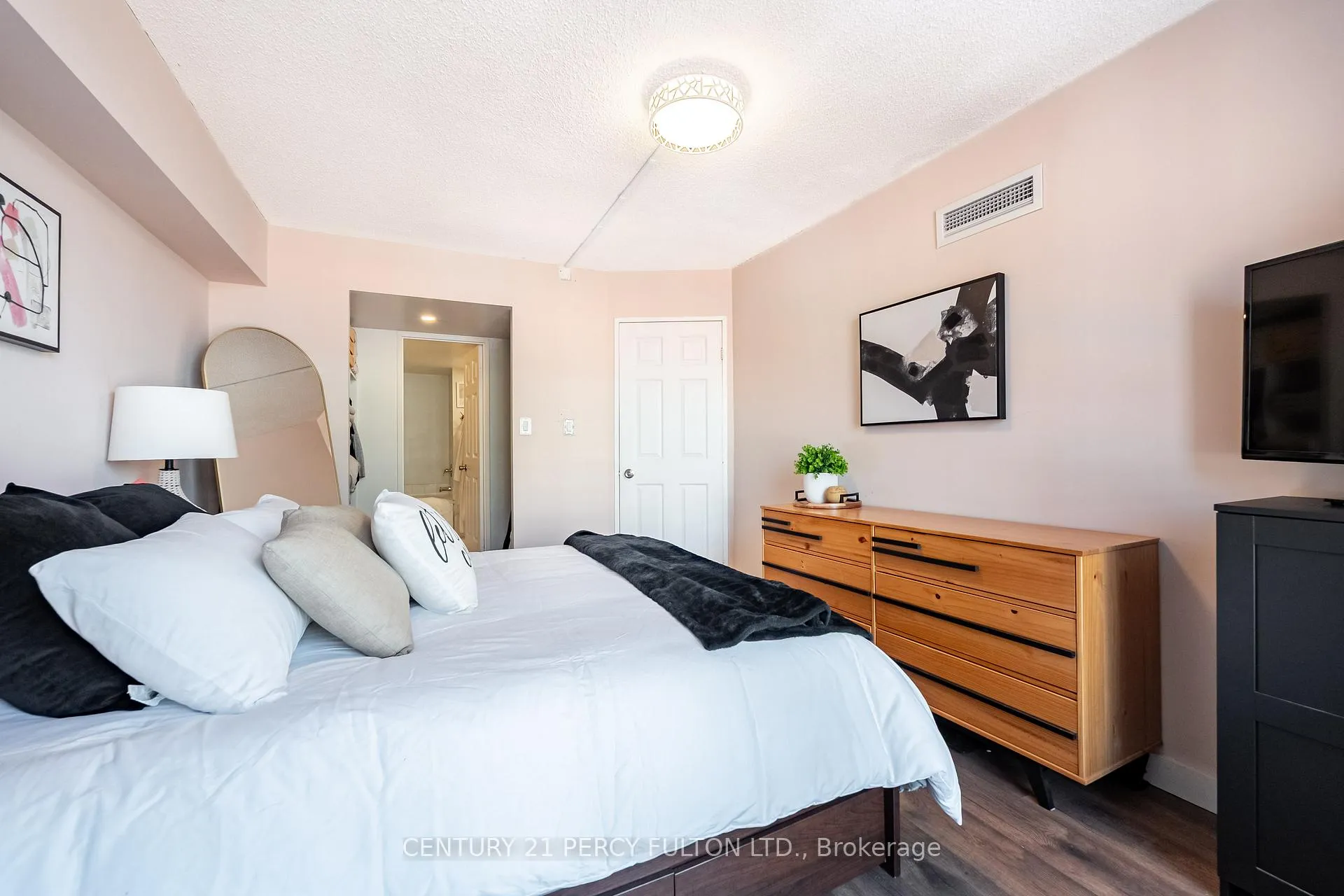 Photo 20 of Unit 655, 24 Southport Street, Toronto, High Park-Swansea — HOMEH