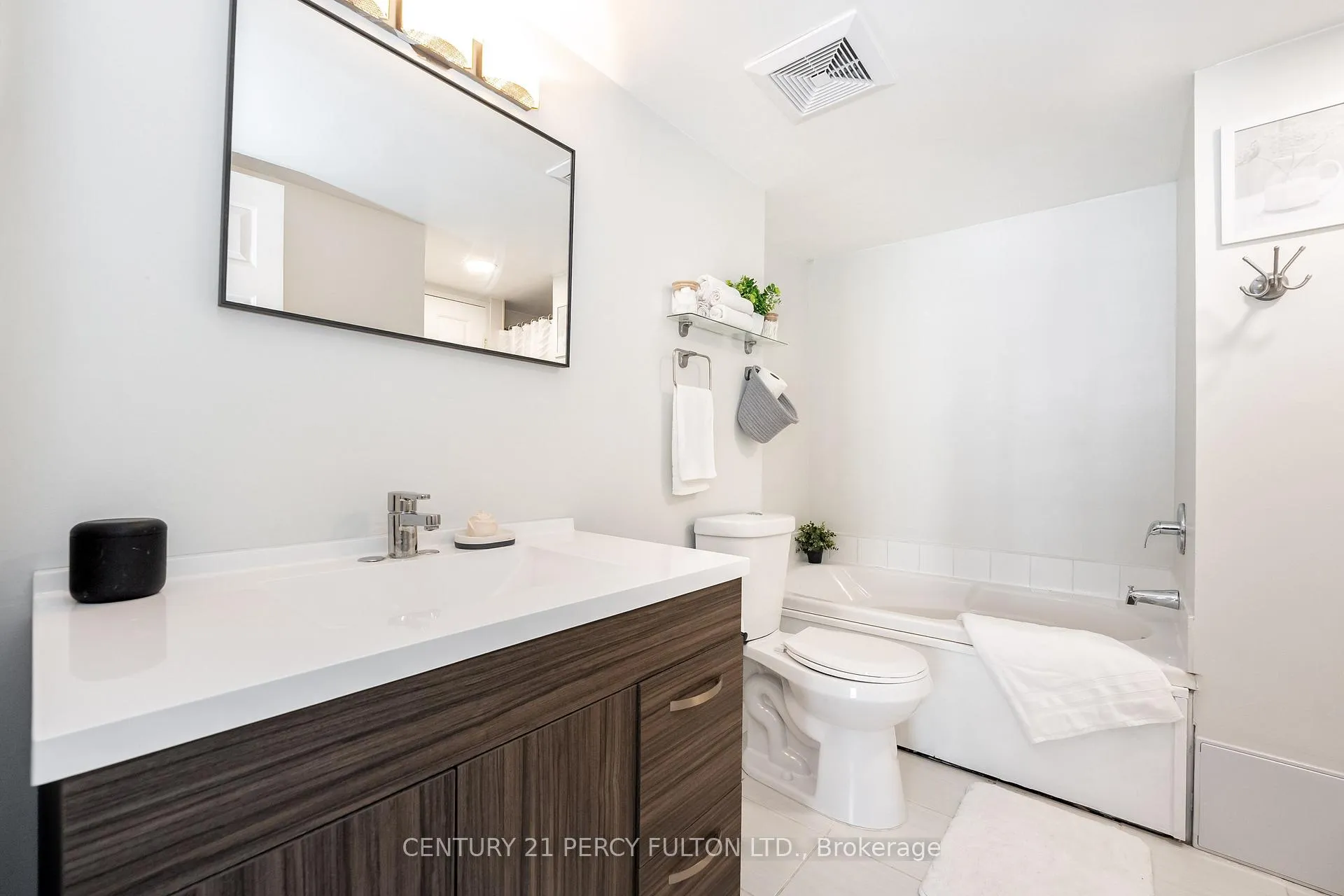 Photo 22 of Unit 655, 24 Southport Street, Toronto, High Park-Swansea — HOMEH