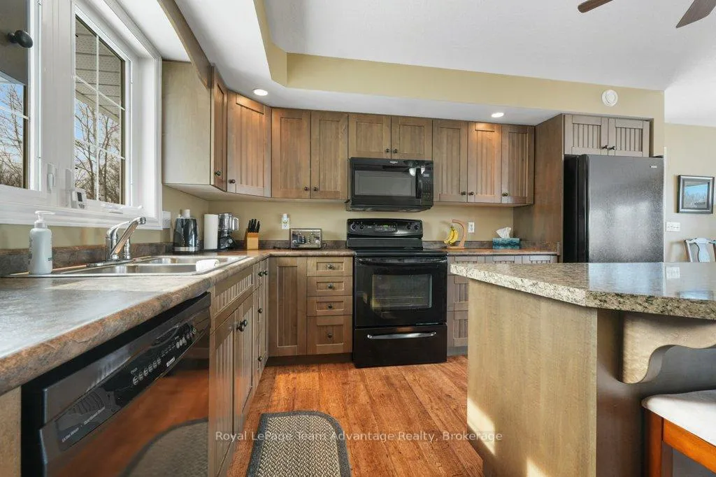 Photo 9 of 520 Star Lake Road, Seguin — HOMEH