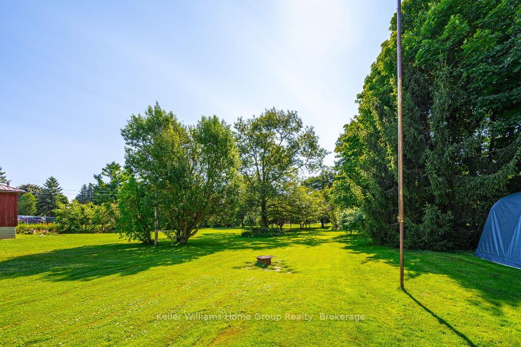 Photo 35 of 19 Peel Street W, Mapleton, Rural Mapleton — HOMEH