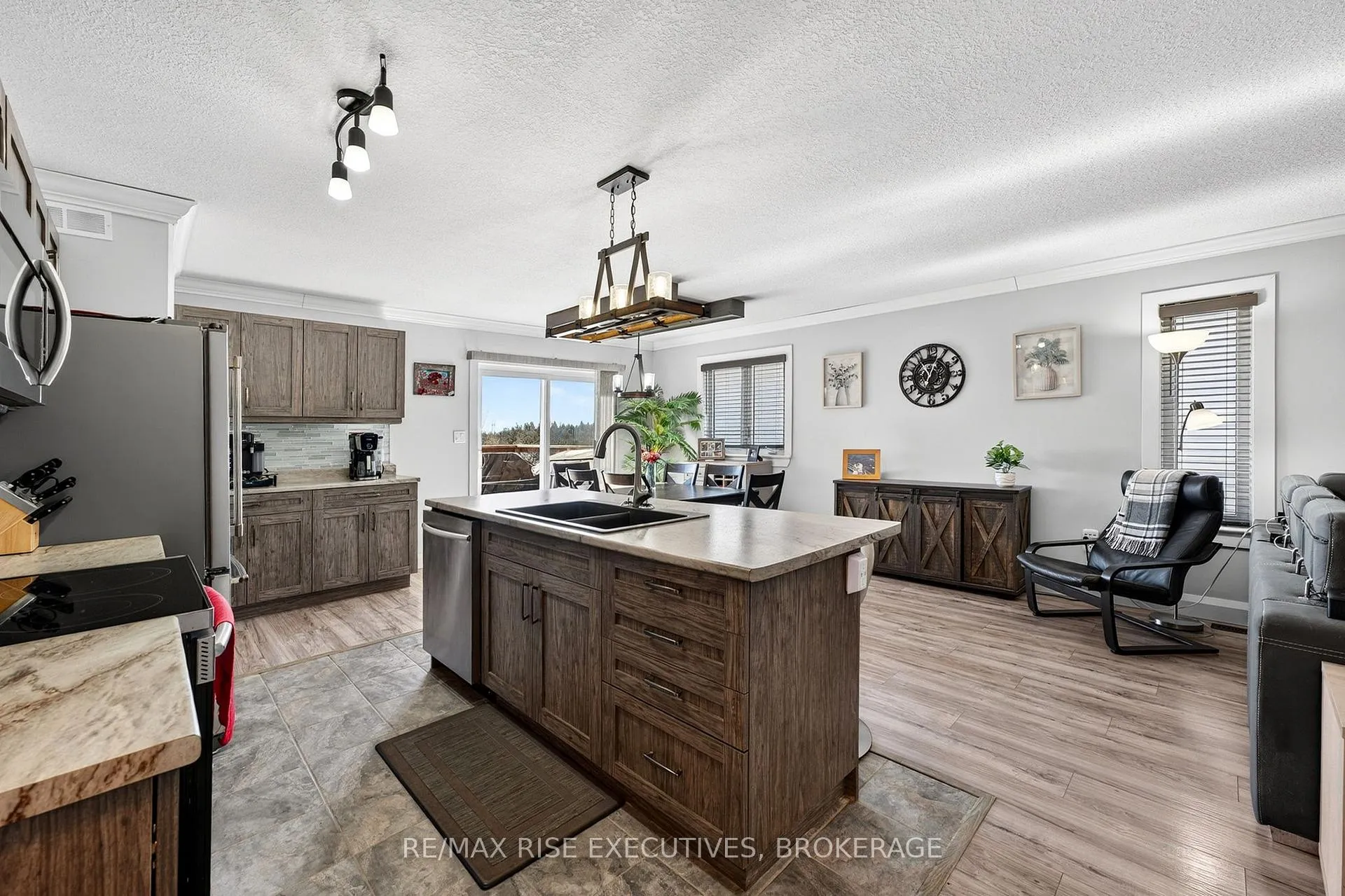 Photo 10 of 130 Brennan Crescent, Loyalist, Odessa — HOMEH