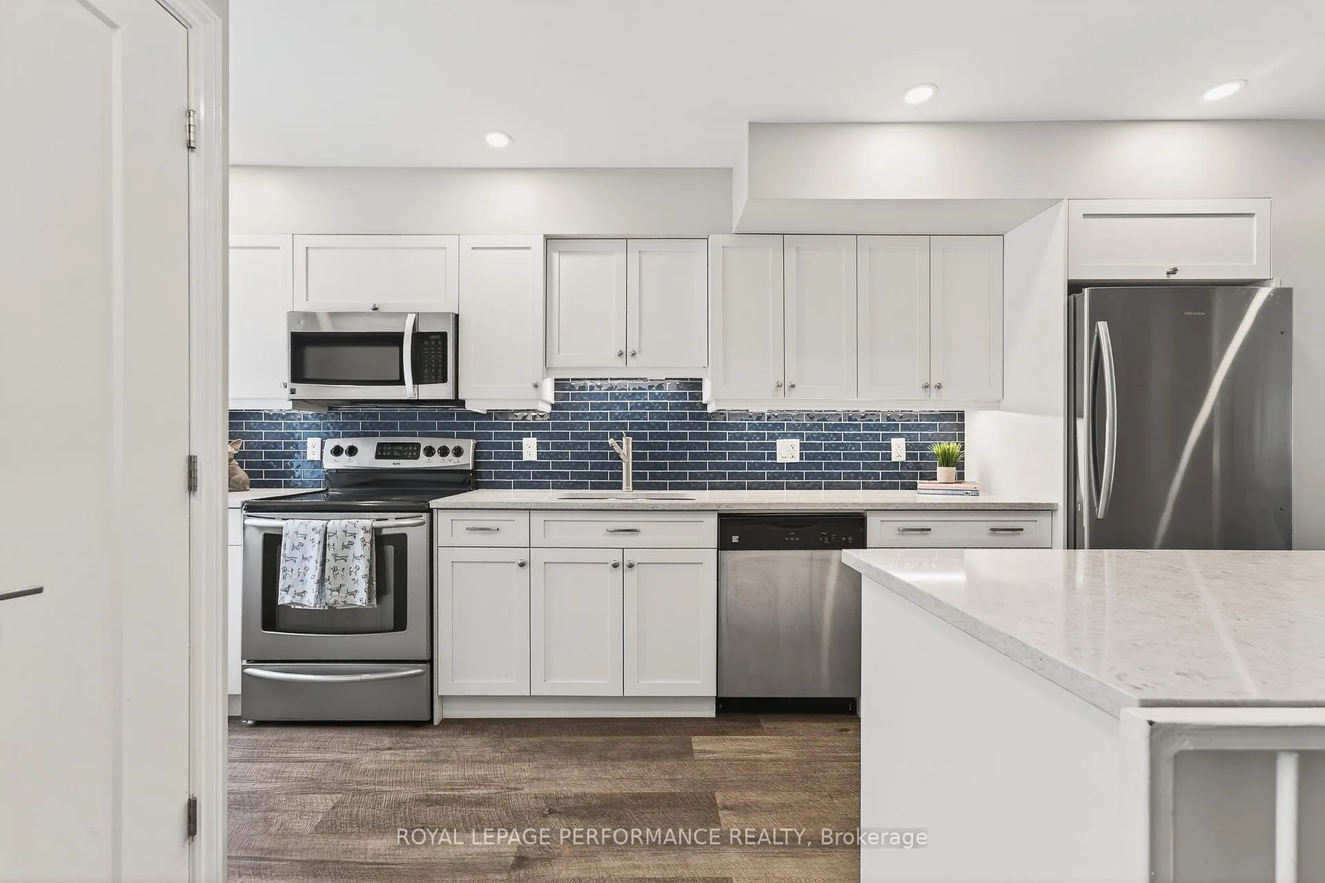 Photo 8 of 90D Templeton Street, Ottawa, Sandy Hill — HOMEH