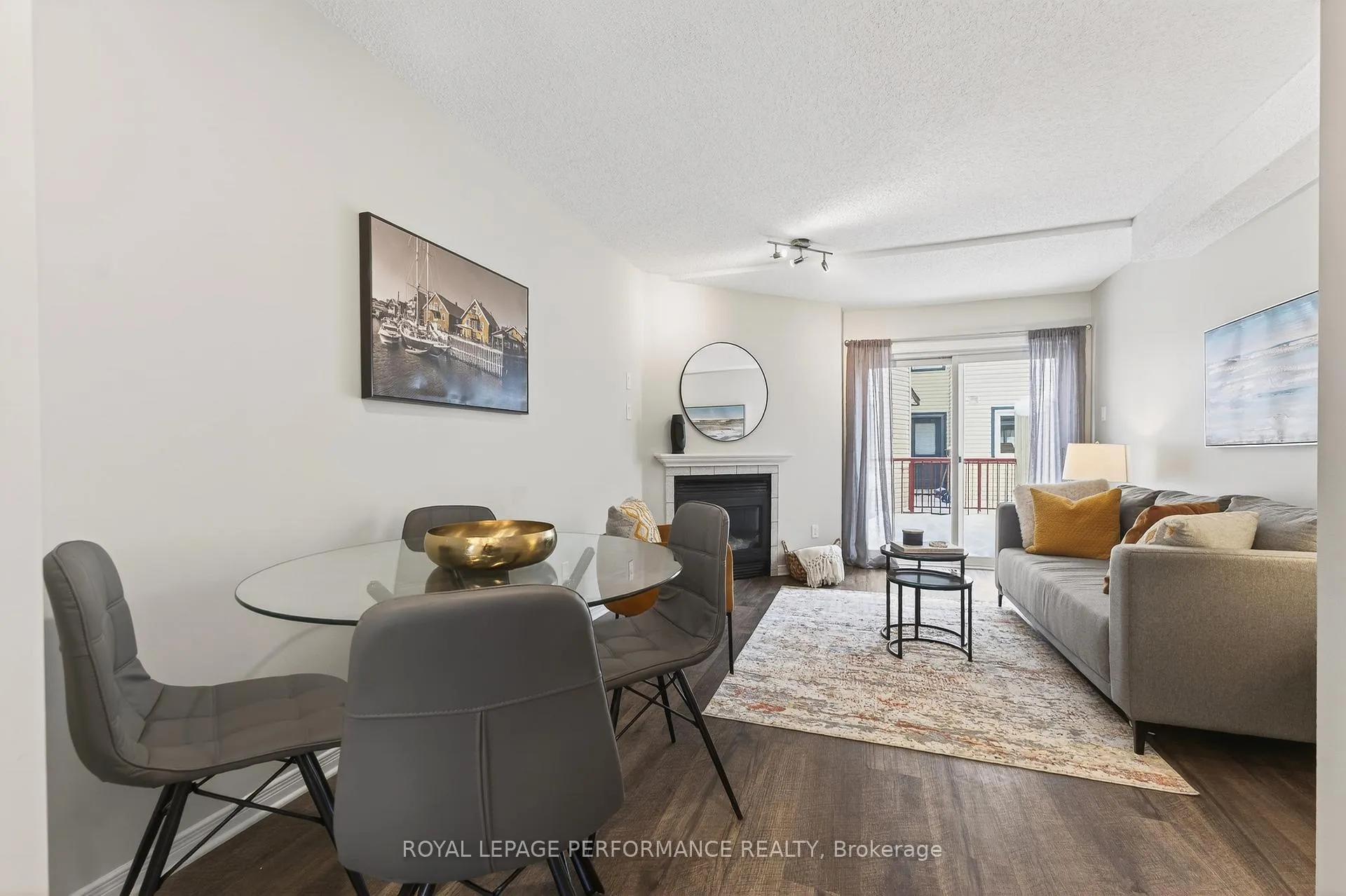 Photo 11 of 90D Templeton Street, Ottawa, Sandy Hill — HOMEH