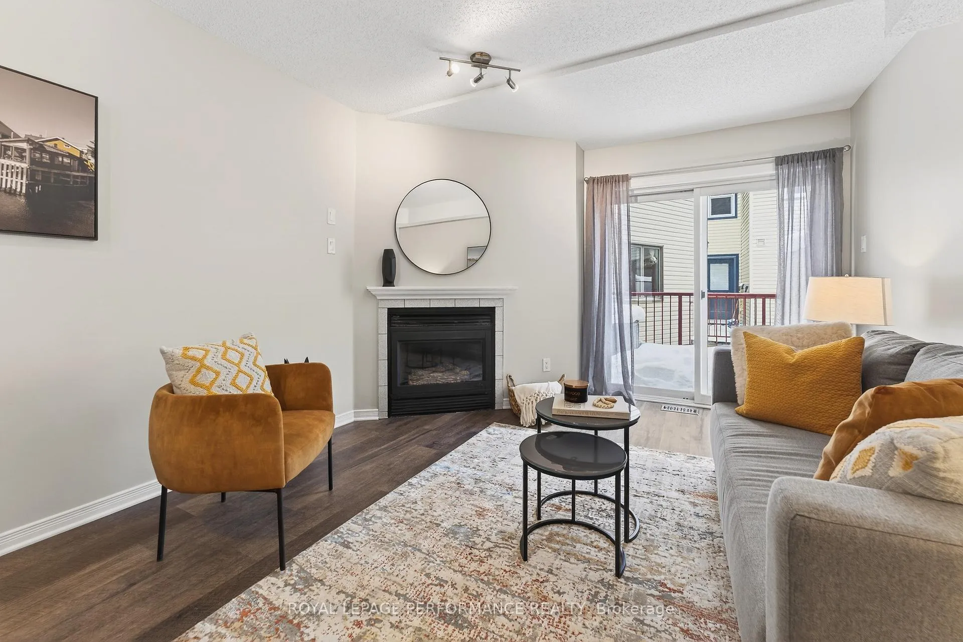 Photo 12 of 90D Templeton Street, Ottawa, Sandy Hill — HOMEH