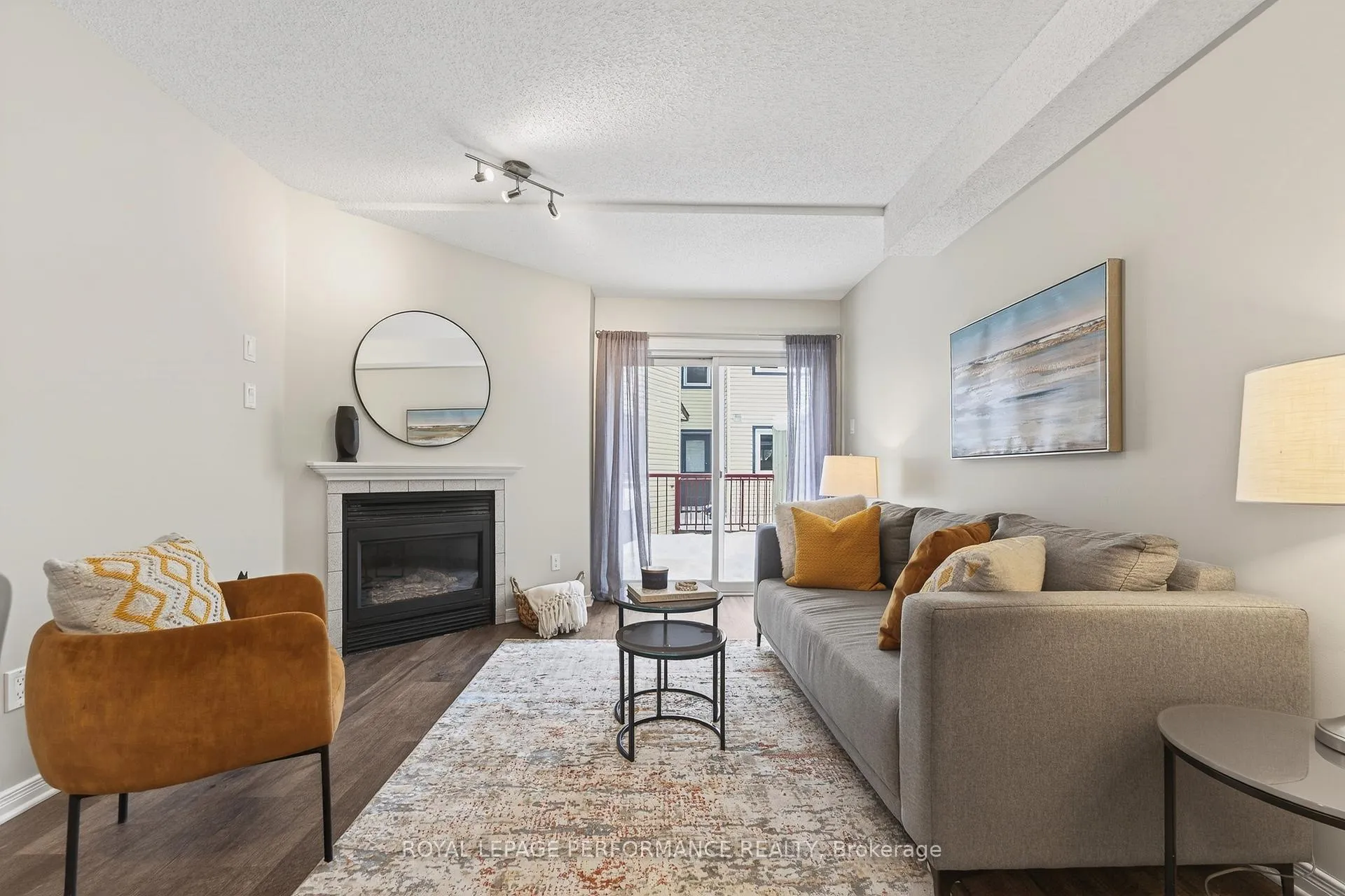 Photo 13 of 90D Templeton Street, Ottawa, Sandy Hill — HOMEH