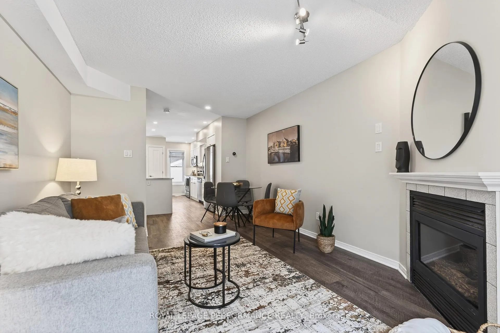 Photo 14 of 90D Templeton Street, Ottawa, Sandy Hill — HOMEH