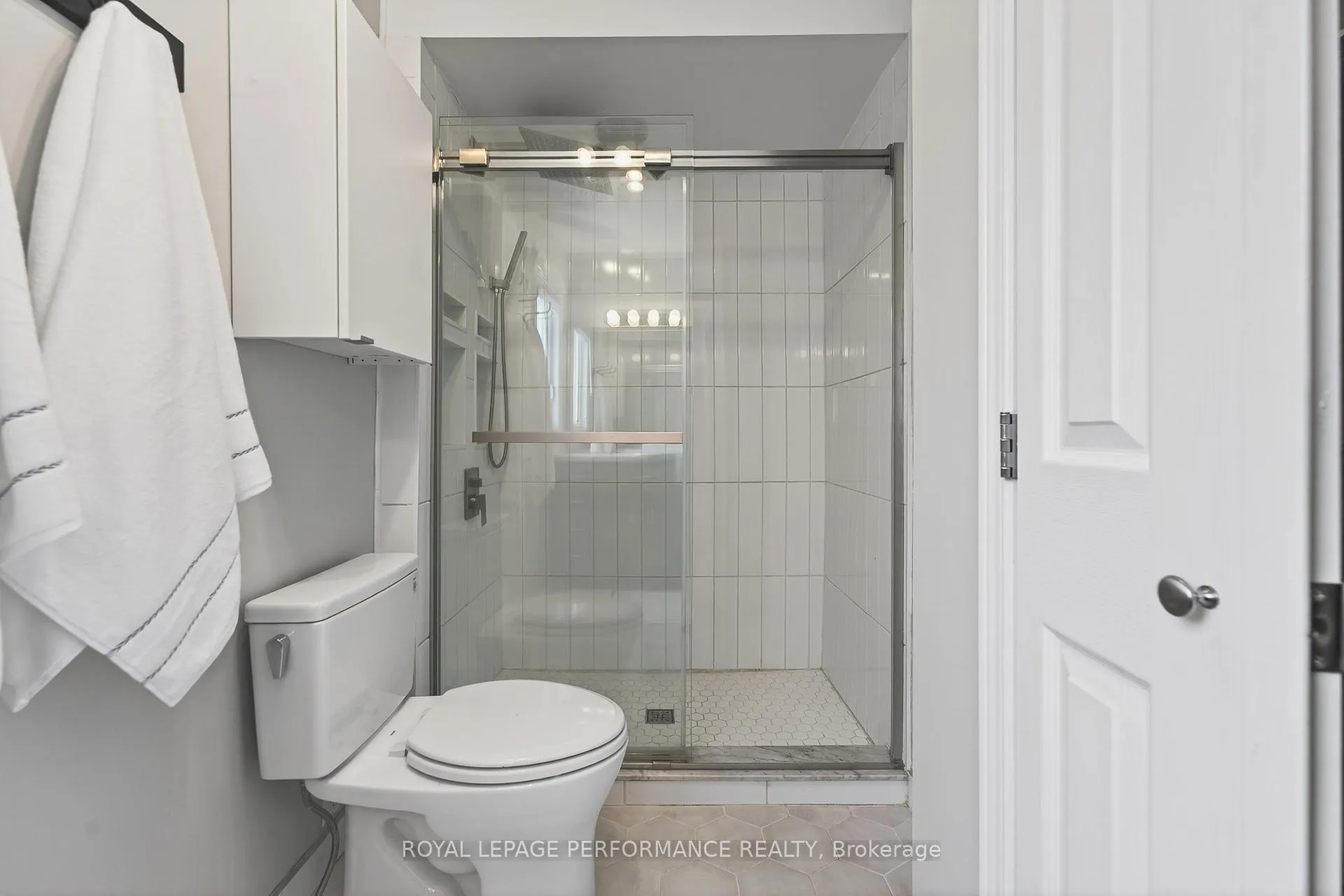 Photo 33 of 90D Templeton Street, Ottawa, Sandy Hill — HOMEH