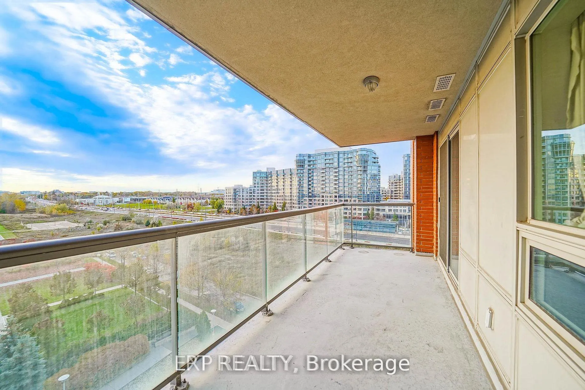 Photo 8 of Unit 905, 60 South Town Centre Boulevard, Markham, Unionville — HOMEH