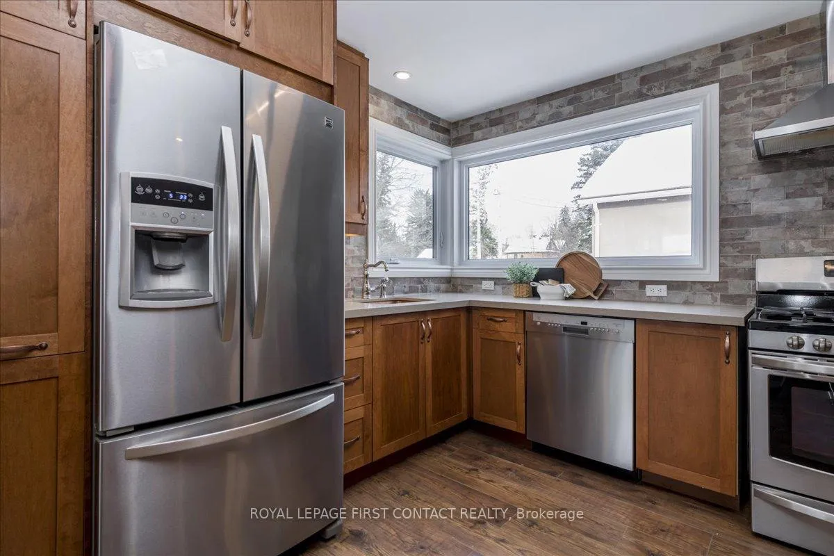 Photo 6 of 159 Codrington Street, Barrie, Codrington — HOMEH