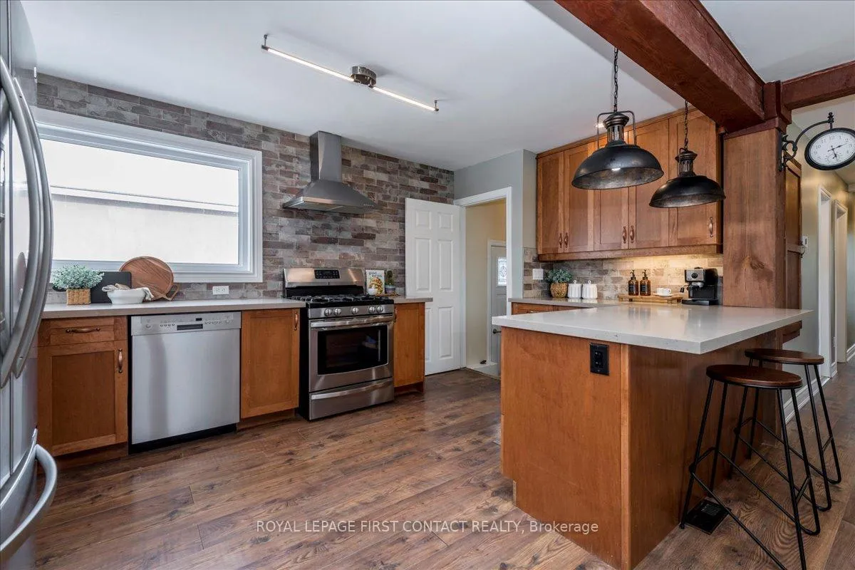 Photo 8 of 159 Codrington Street, Barrie, Codrington — HOMEH