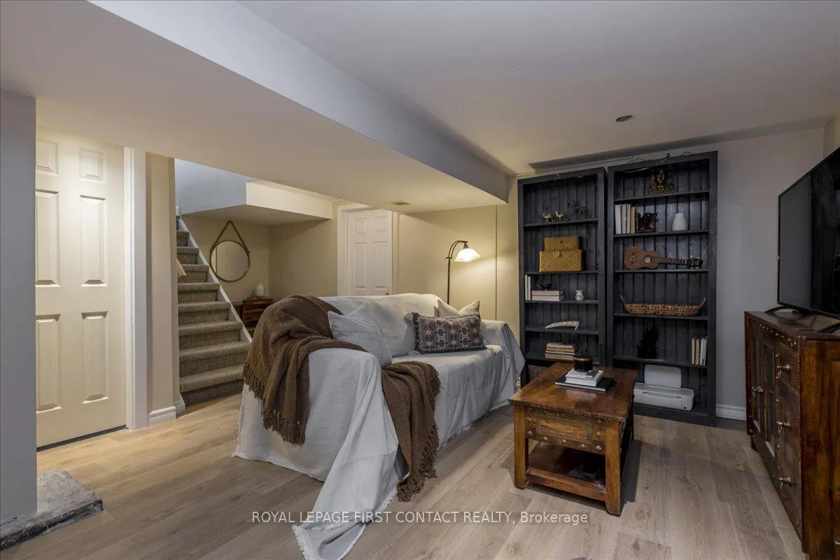 Photo 21 of 159 Codrington Street, Barrie, Codrington — HOMEH