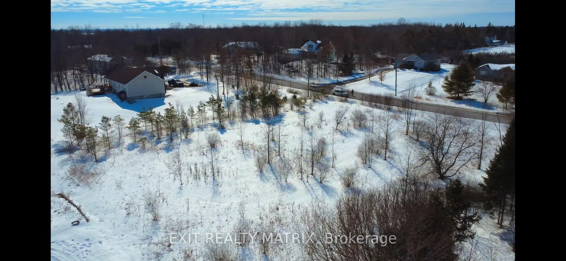 Photo 5 of 4123 Calbrent Way, Ottawa, Vernon — HOMEH