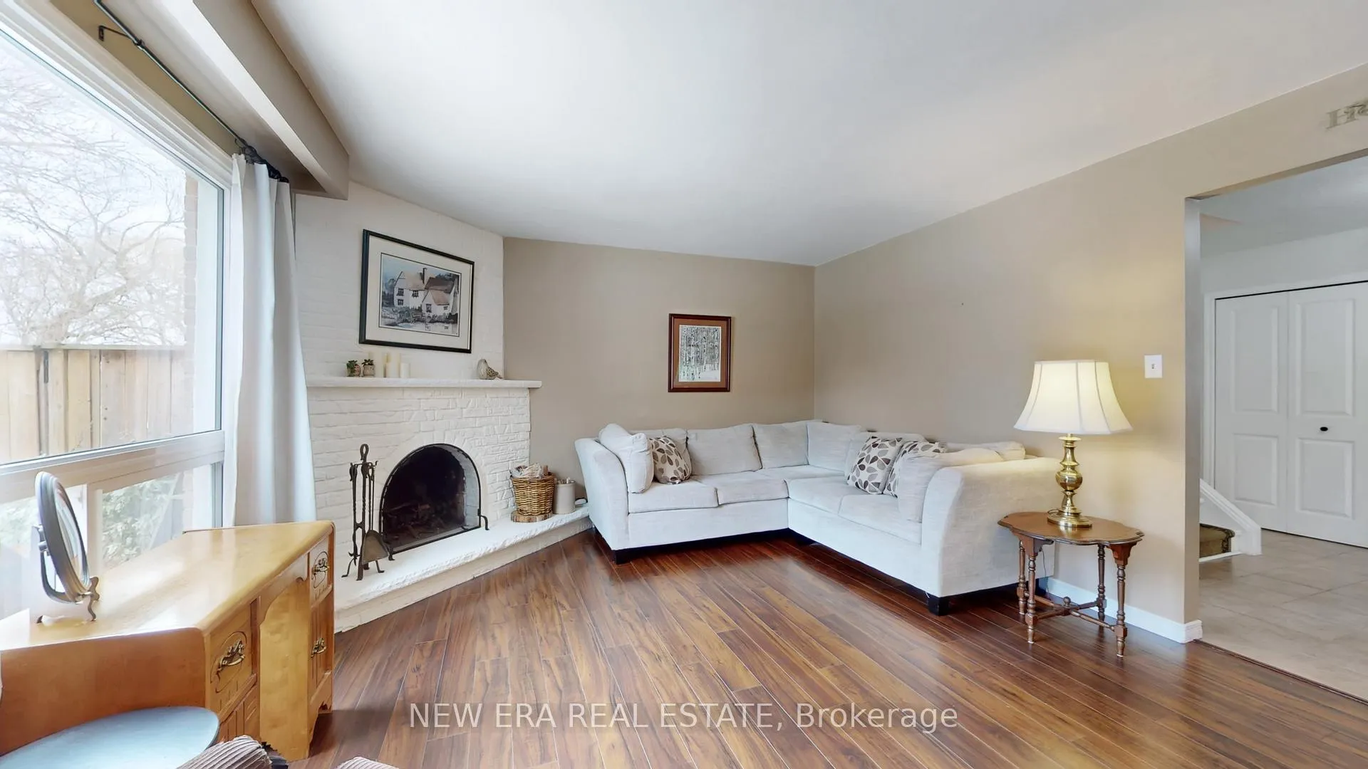 Photo 9 of 3103 Autumn Hill Crescent, Burlington, Brant Hills — HOMEH