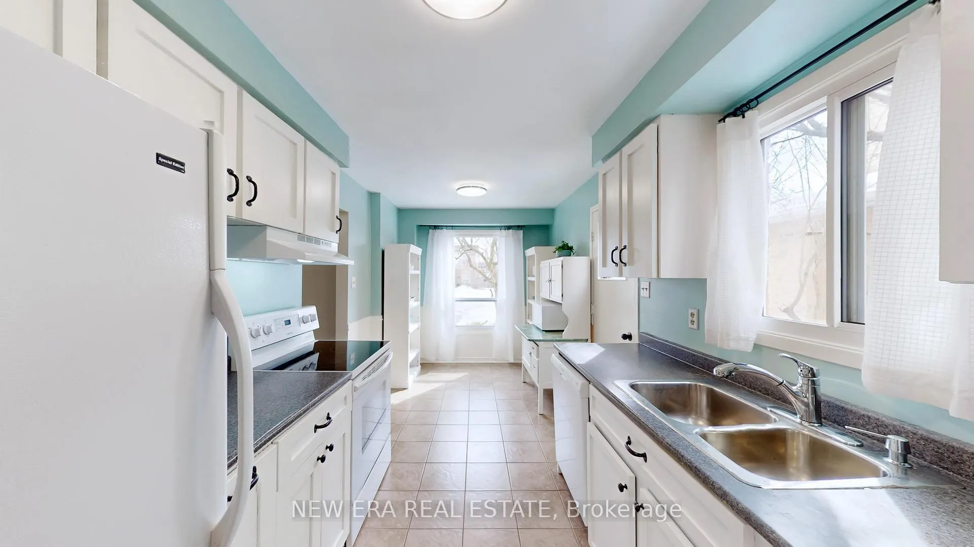 Photo 19 of 3103 Autumn Hill Crescent, Burlington, Brant Hills — HOMEH