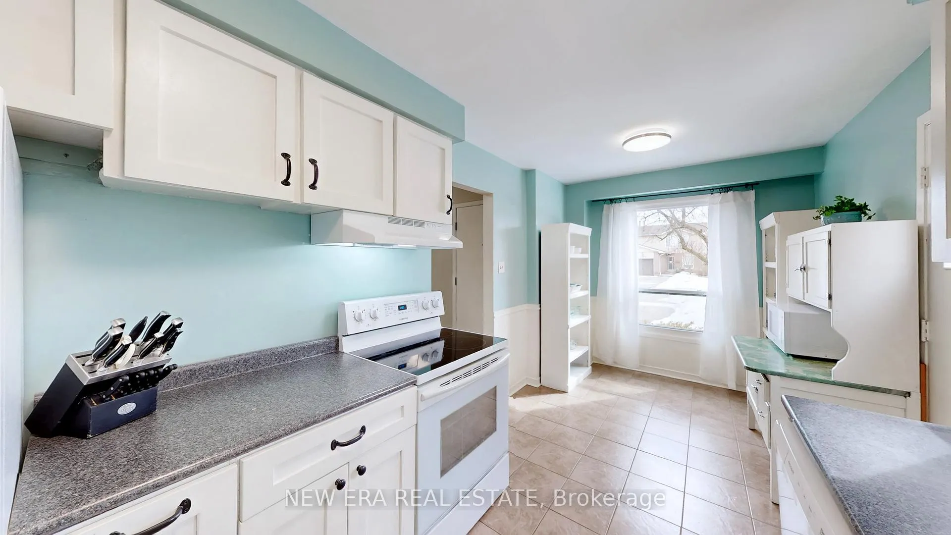 Photo 20 of 3103 Autumn Hill Crescent, Burlington, Brant Hills — HOMEH