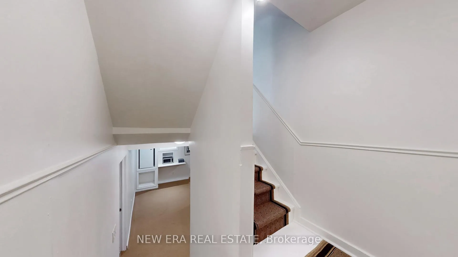 Photo 35 of 3103 Autumn Hill Crescent, Burlington, Brant Hills — HOMEH