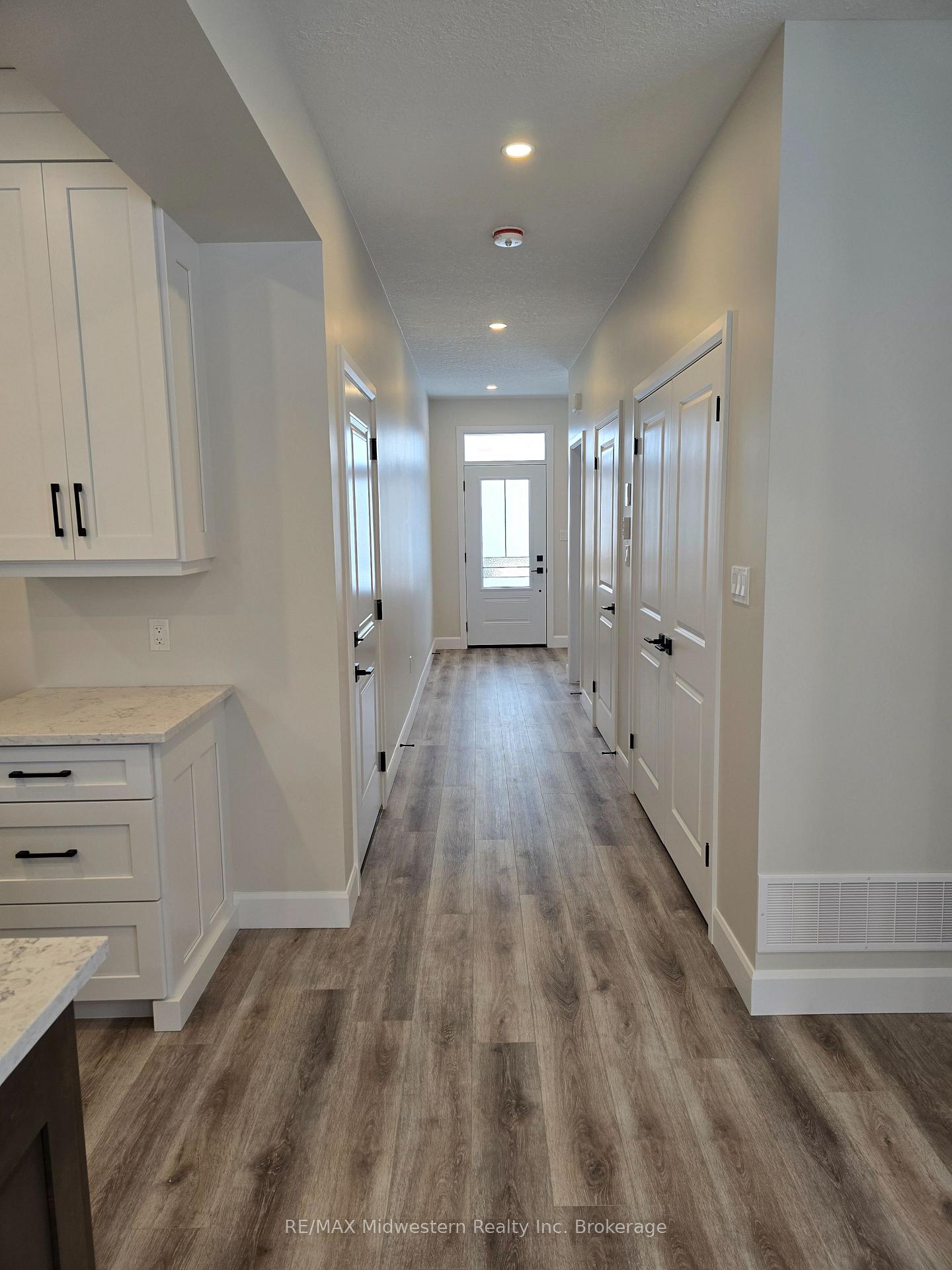 Photo 7 of 34 Roberts St, Huron East, Seaforth — HOMEH