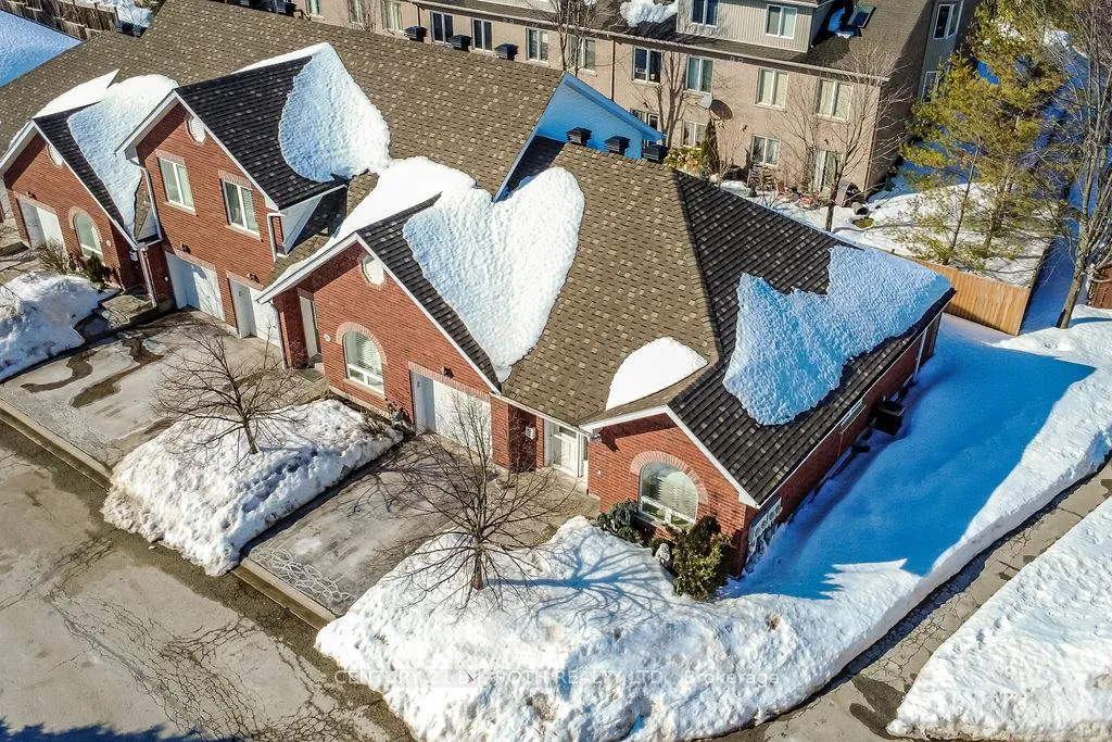 Photo 3 of Unit 21, 318 Little Avenue, Barrie, Painswick North — HOMEH