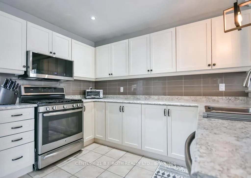 Photo 14 of Unit 21, 318 Little Avenue, Barrie, Painswick North — HOMEH