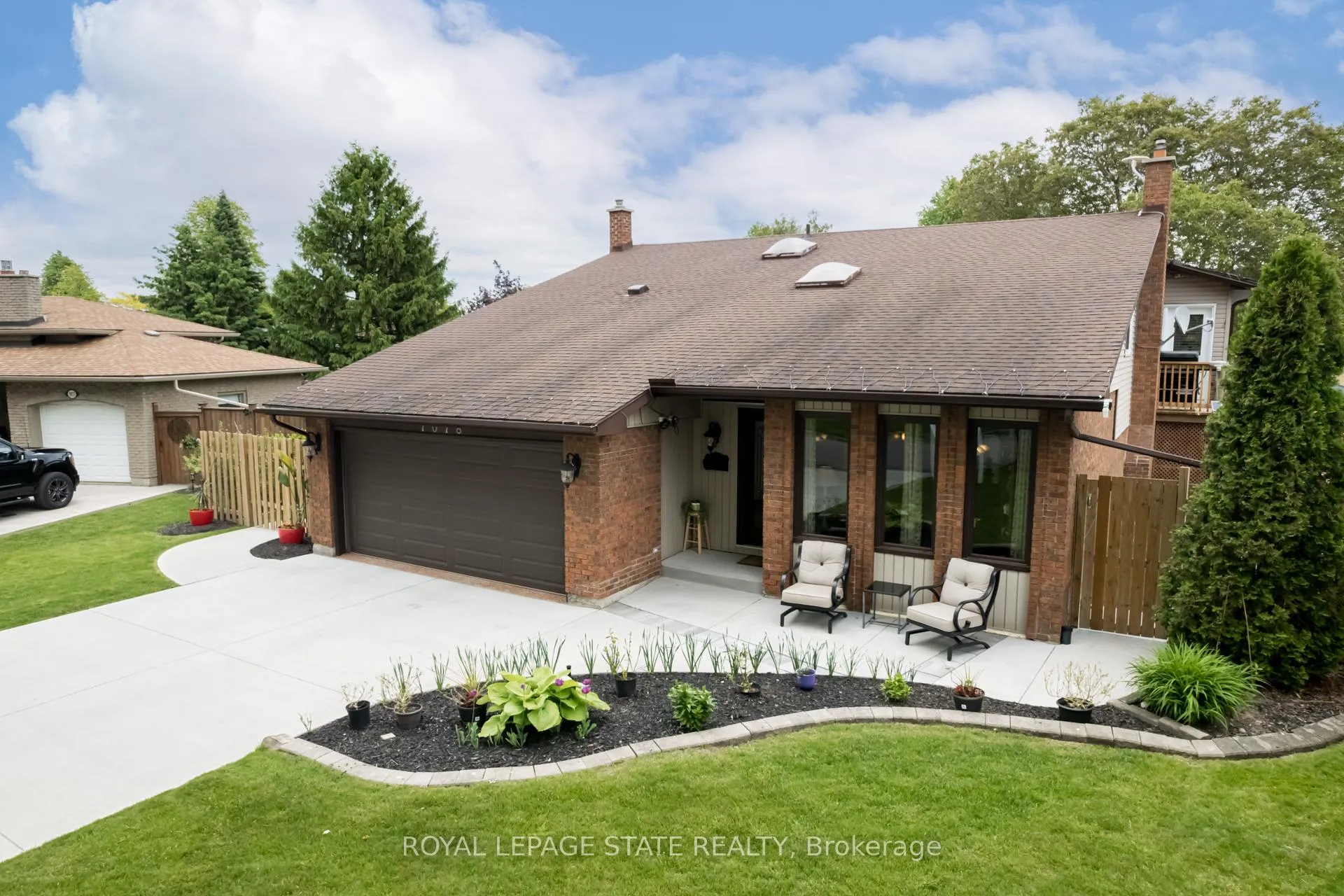 Photo 3 of 7078 Rosseau Place, Niagara Falls, Casey — HOMEH