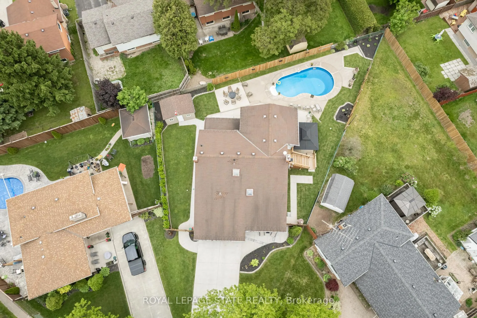 Photo 1 of 7078 Rosseau Place, Niagara Falls, Casey — HOMEH