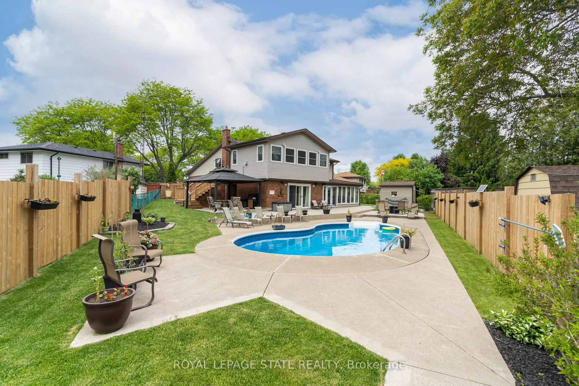 Photo 10 of 7078 Rosseau Place, Niagara Falls, Casey — HOMEH