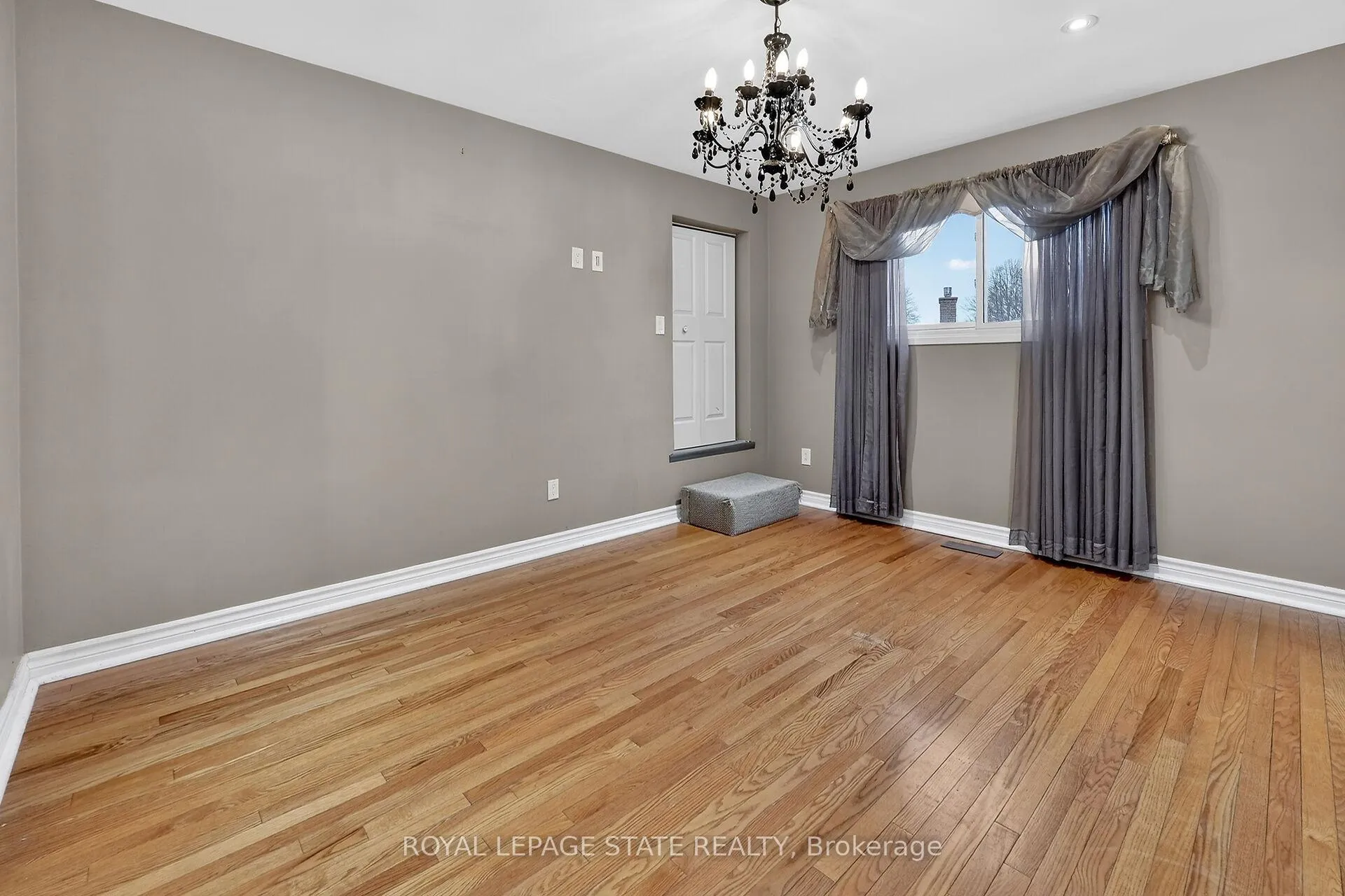 Photo 37 of 7078 Rosseau Place, Niagara Falls, Casey — HOMEH