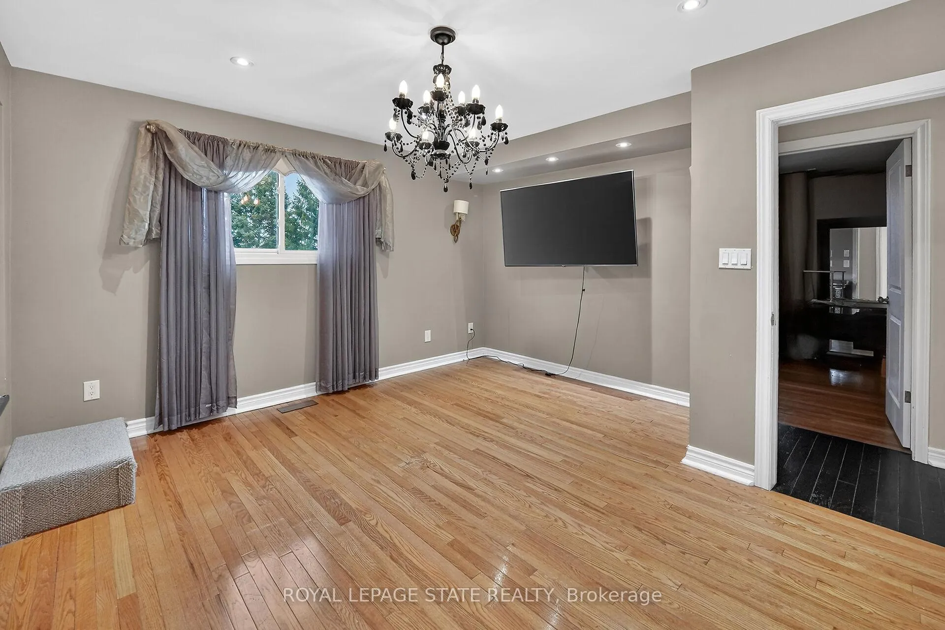 Photo 38 of 7078 Rosseau Place, Niagara Falls, Casey — HOMEH