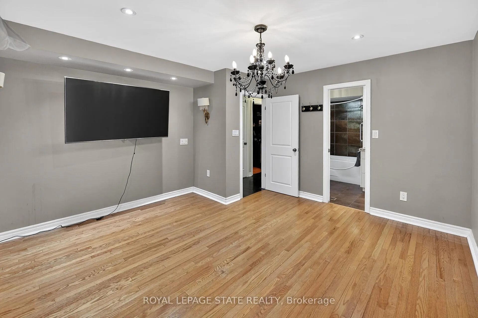 Photo 39 of 7078 Rosseau Place, Niagara Falls, Casey — HOMEH