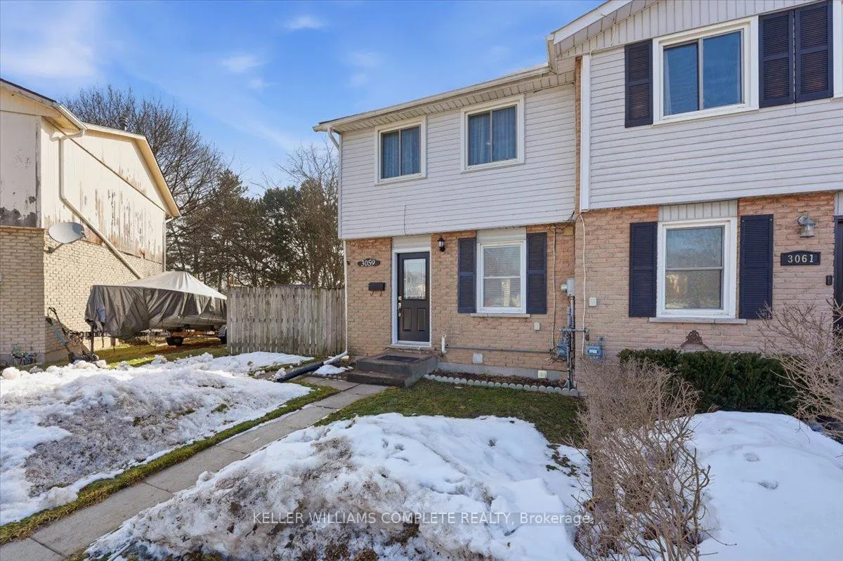 Photo 2 of 3059 Empire Place, Niagara Falls, Church's Lane — HOMEH