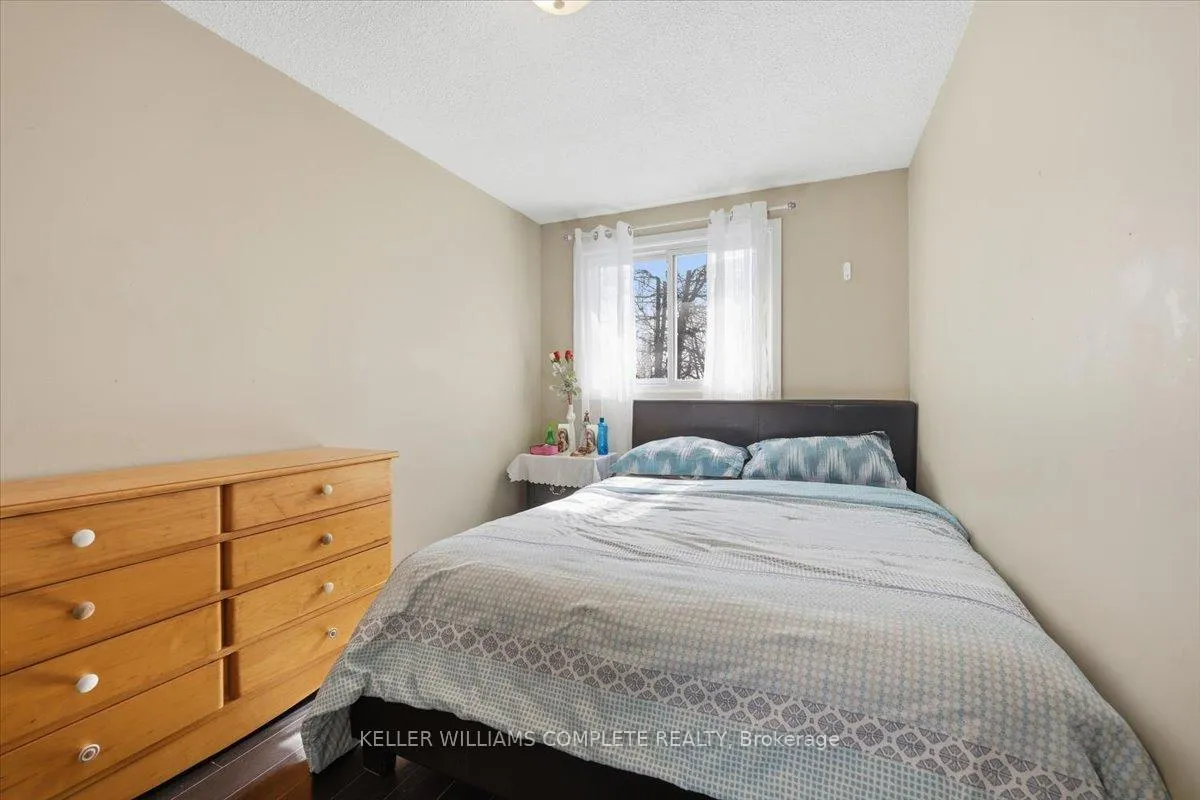 Photo 17 of 3059 Empire Place, Niagara Falls, Church's Lane — HOMEH