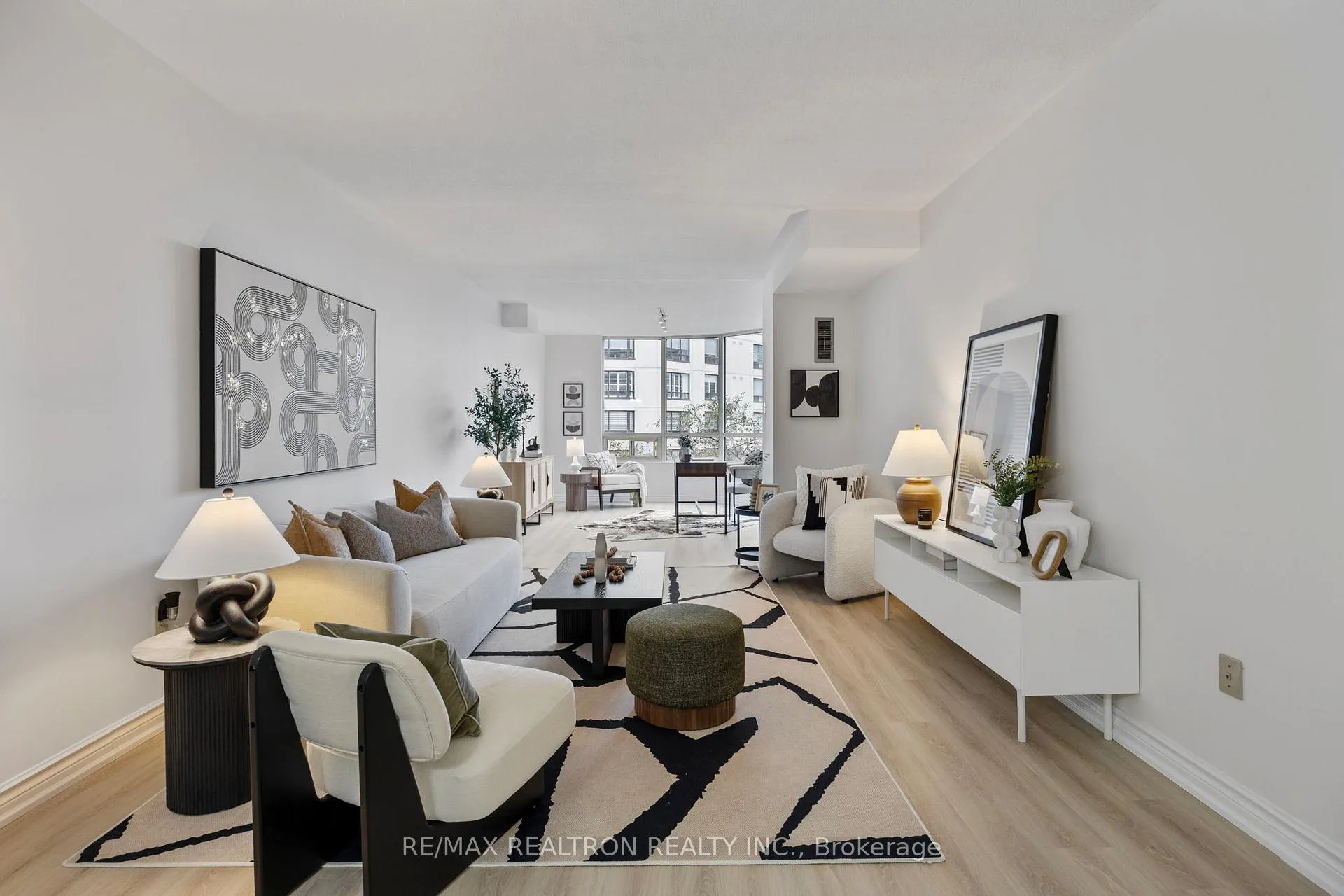 Photo 11 of Unit 316, 333 Clark Avenue W, Vaughan, Crestwood-Springfarm-Yorkhill — HOMEH