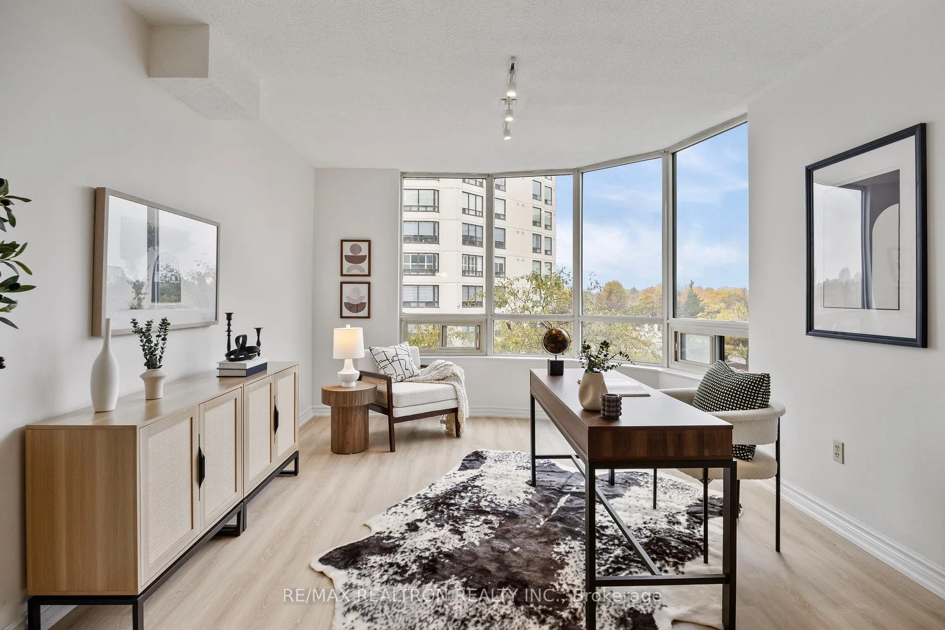Photo 14 of Unit 316, 333 Clark Avenue W, Vaughan, Crestwood-Springfarm-Yorkhill — HOMEH