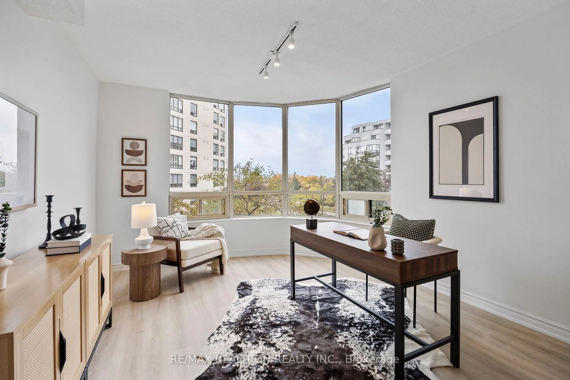 Photo 15 of Unit 316, 333 Clark Avenue W, Vaughan, Crestwood-Springfarm-Yorkhill — HOMEH